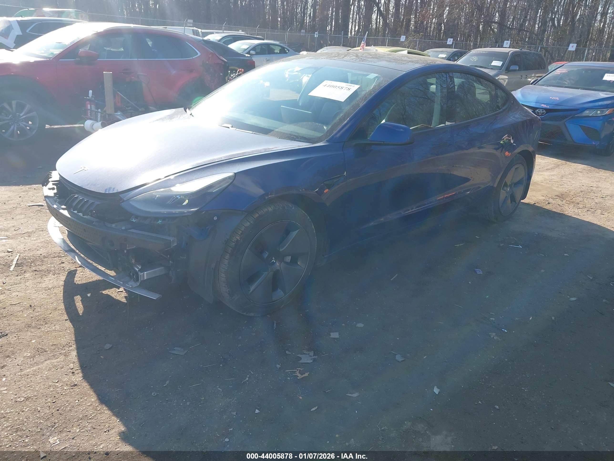 TESLA MODEL image 2