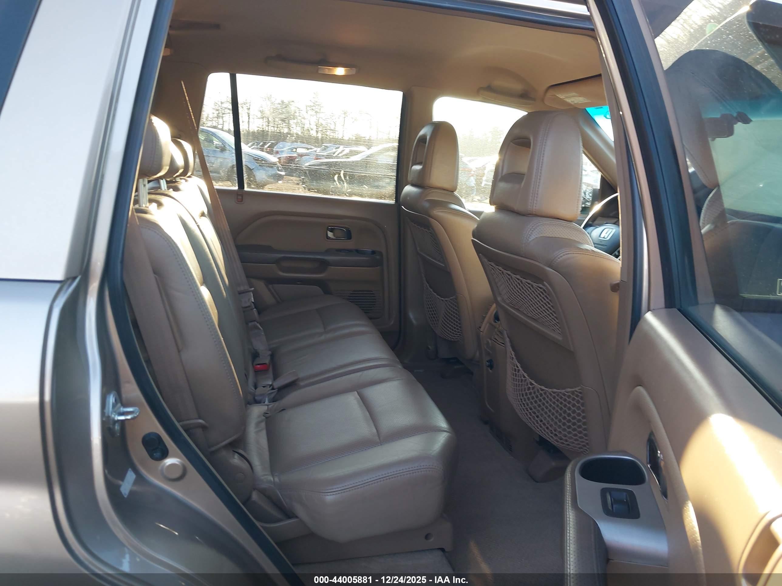 HONDA PILOT image 8