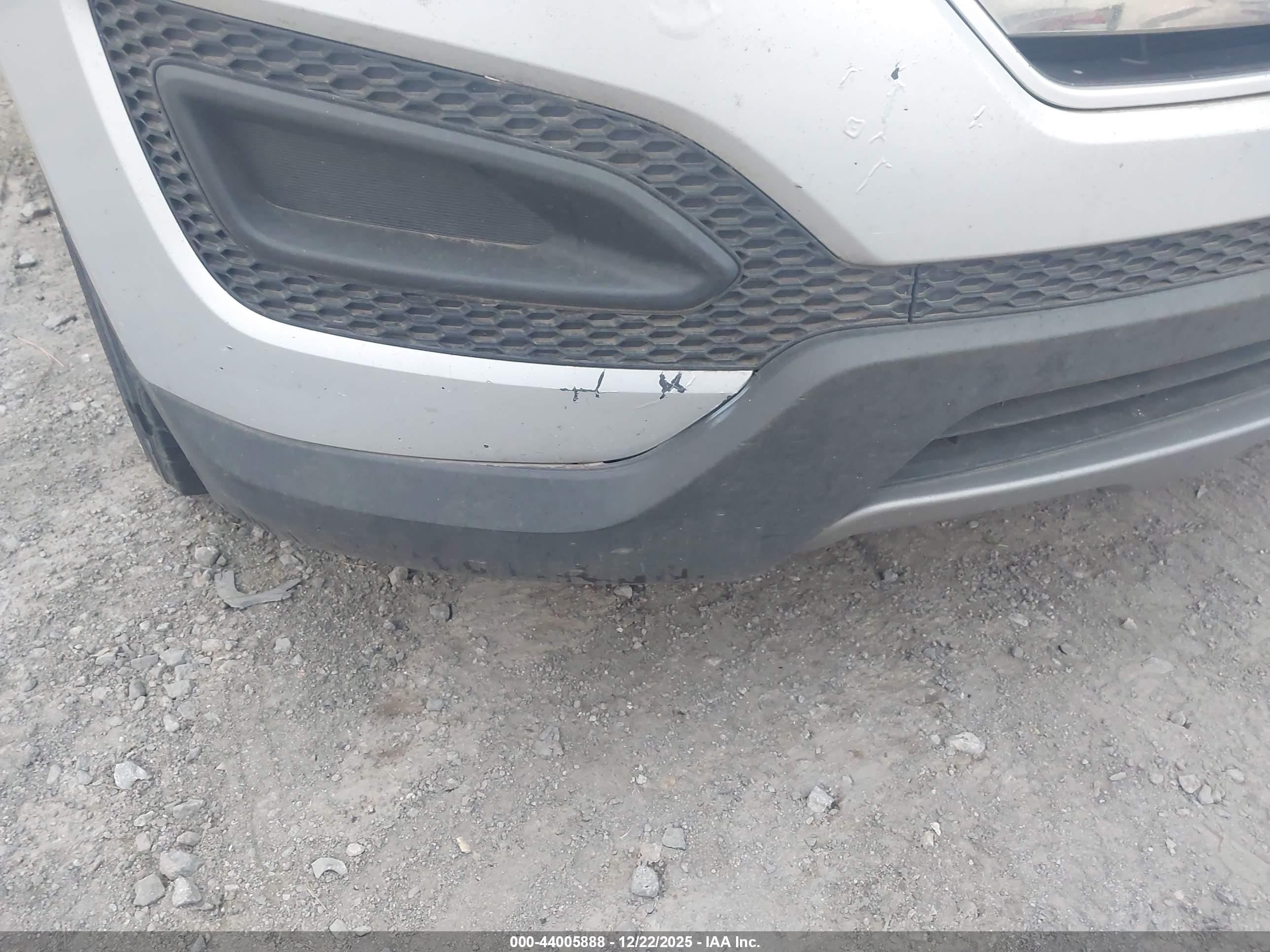 HYUNDAI SANTA image 6