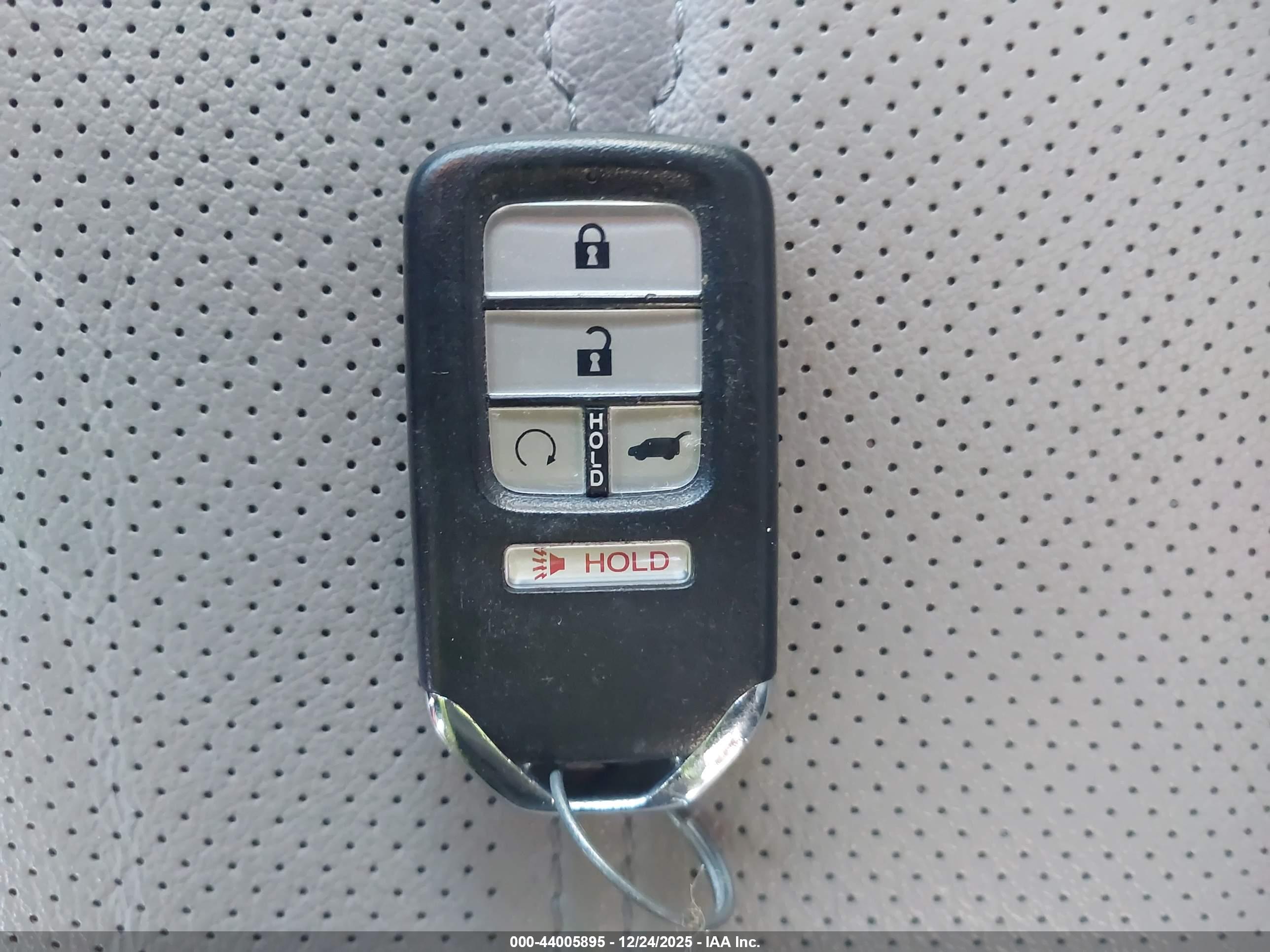 HONDA CR-V image 11
