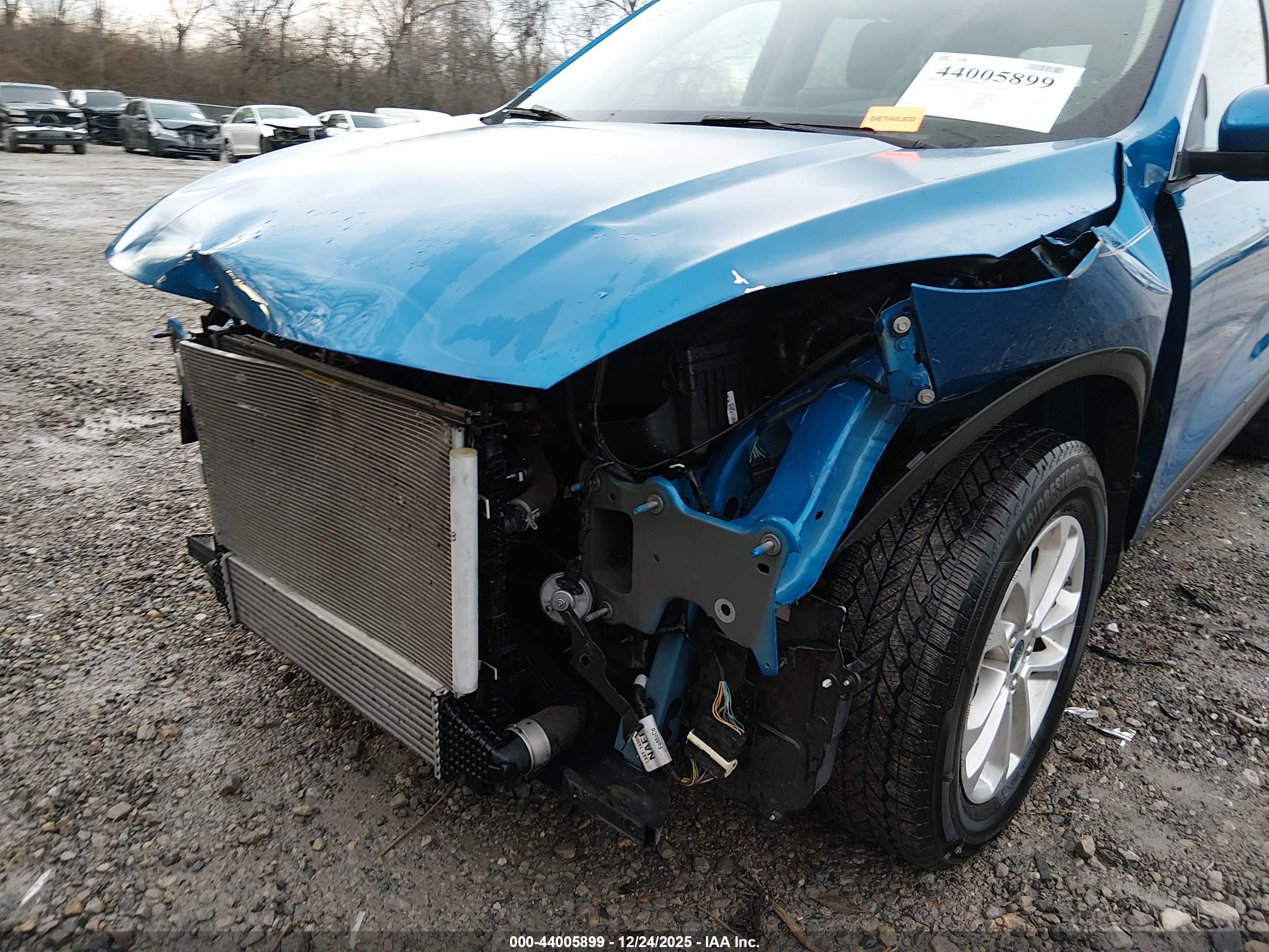 FORD ESCAPE image 6