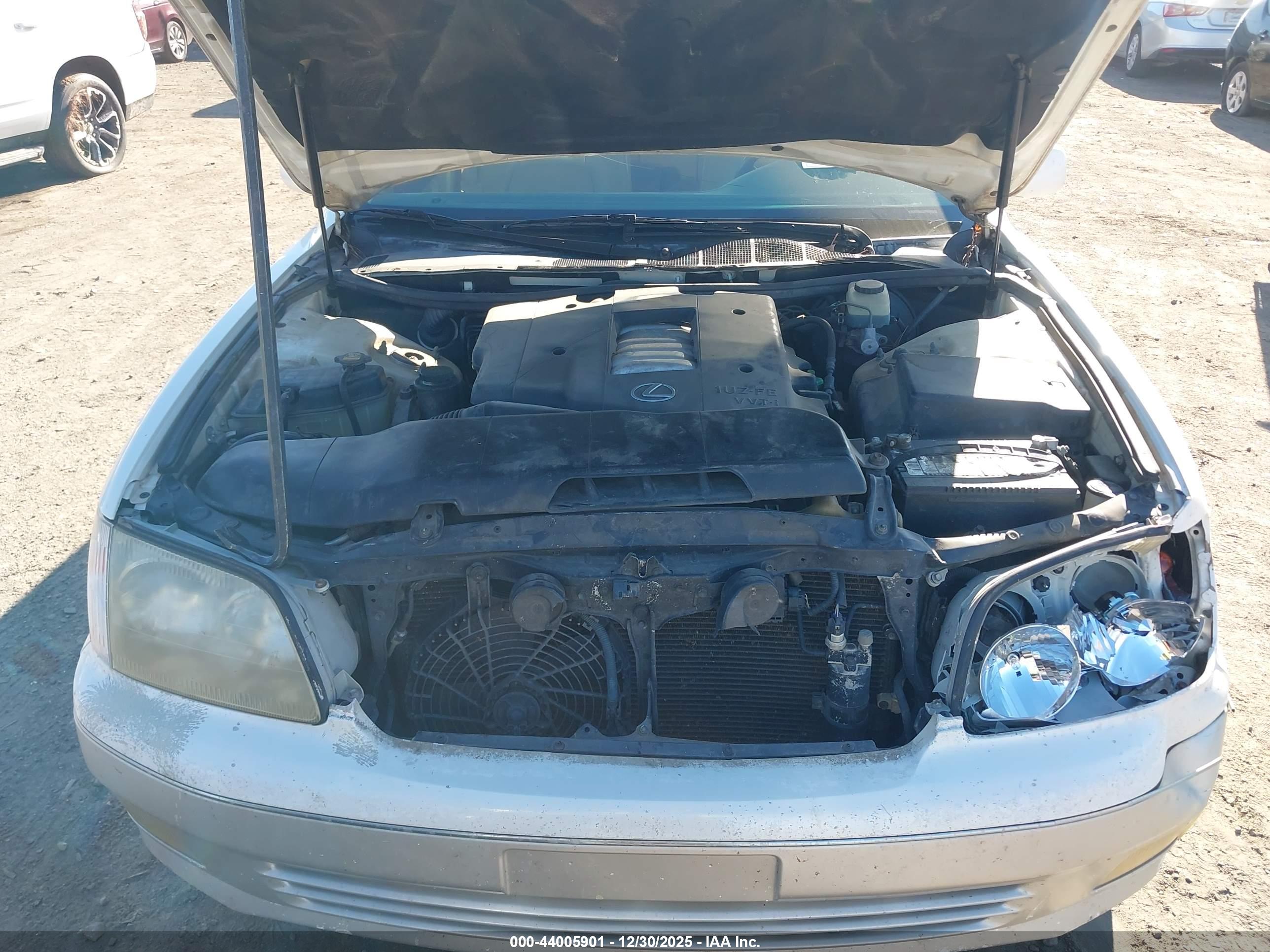 LEXUS LS image 10