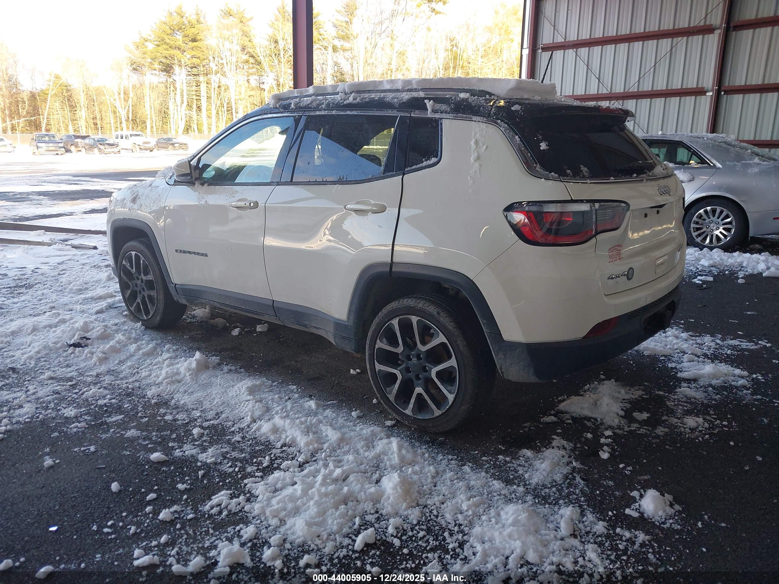 JEEP COMPASS image 3