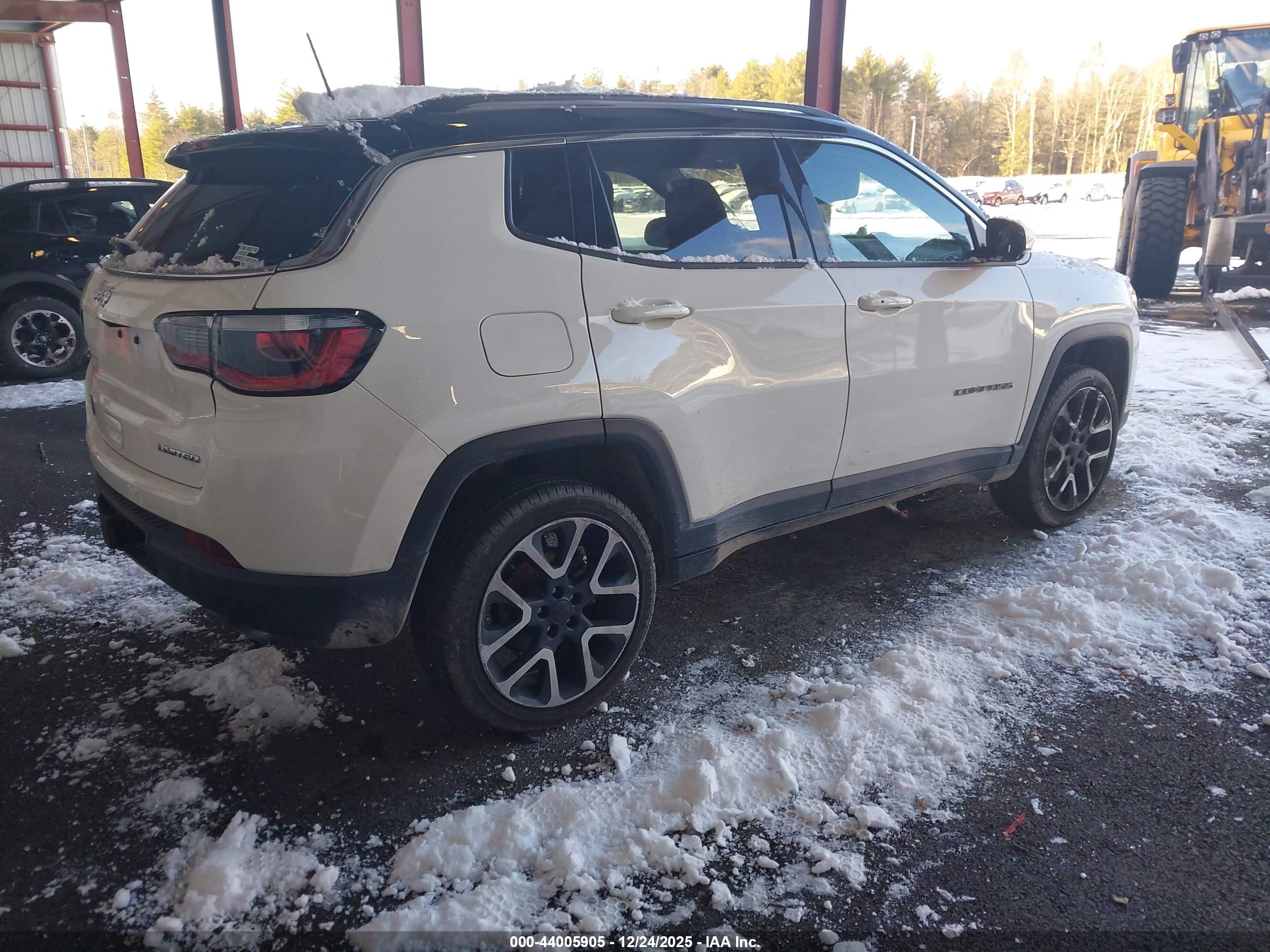 JEEP COMPASS image 4
