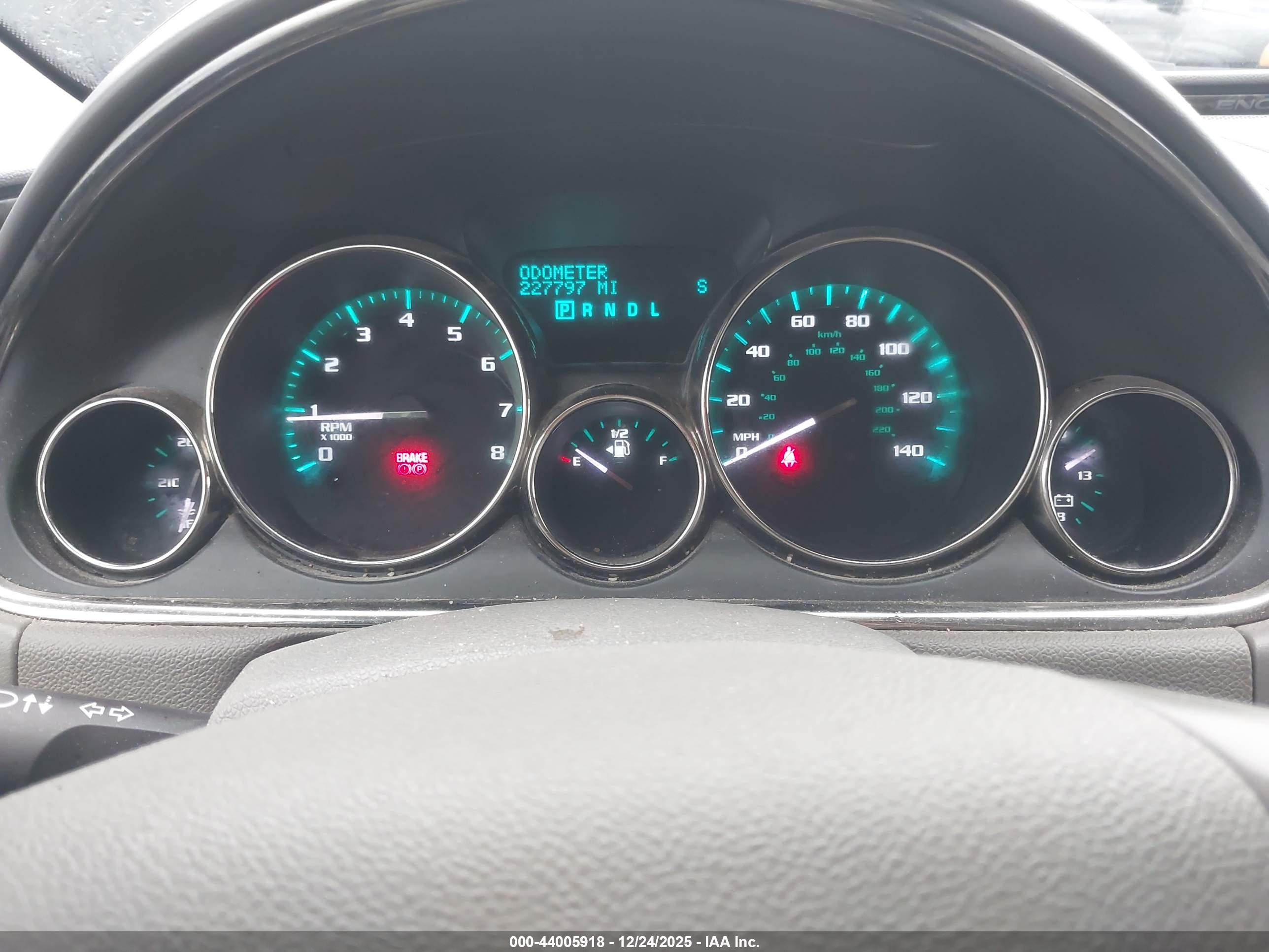 BUICK ENCLAVE image 7