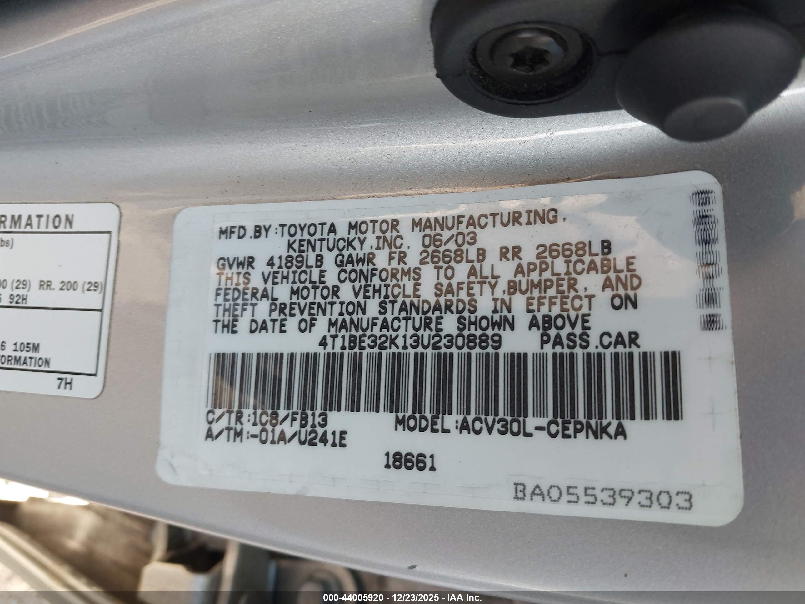 TOYOTA CAMRY image 9