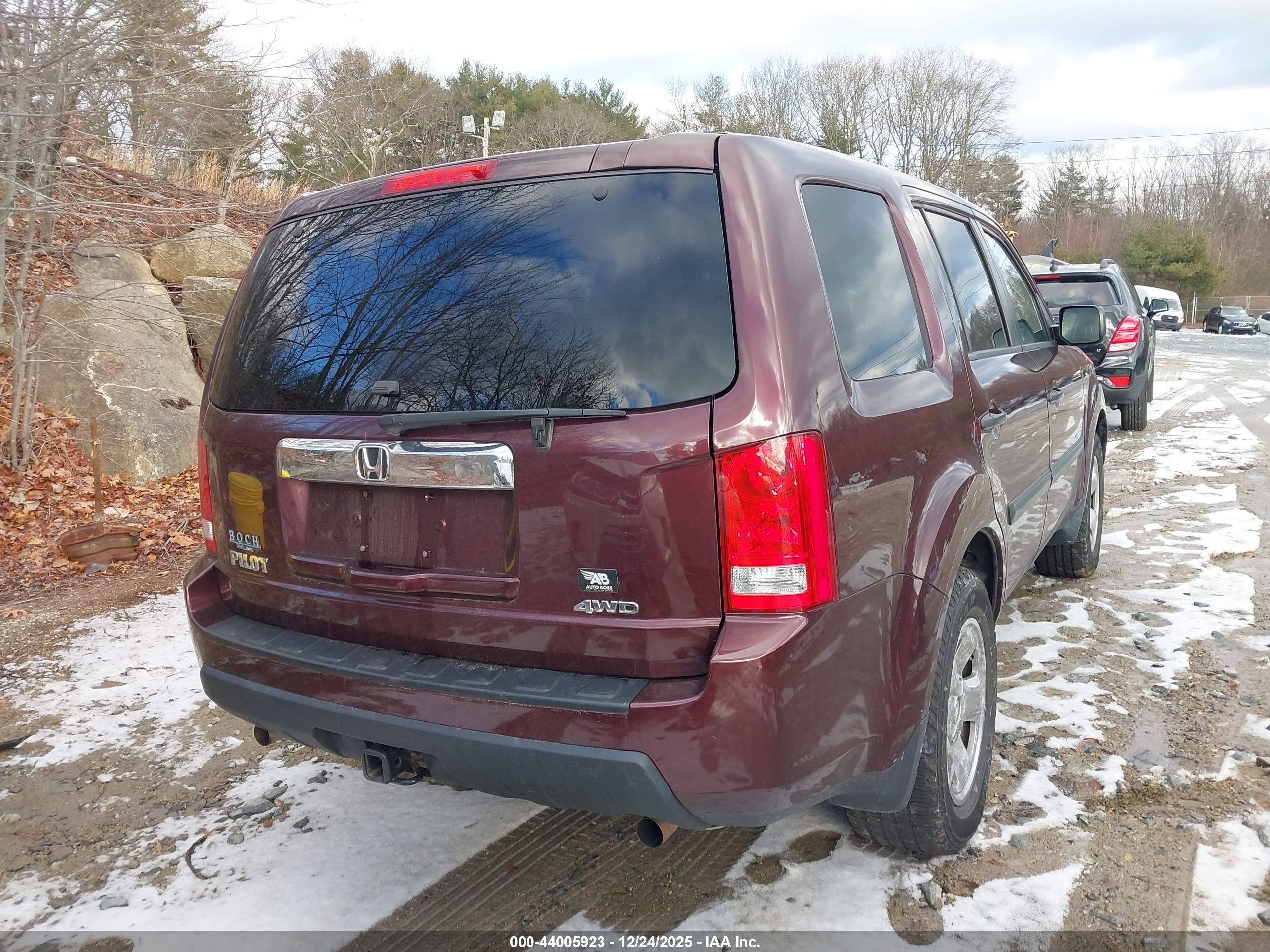 HONDA PILOT image 4