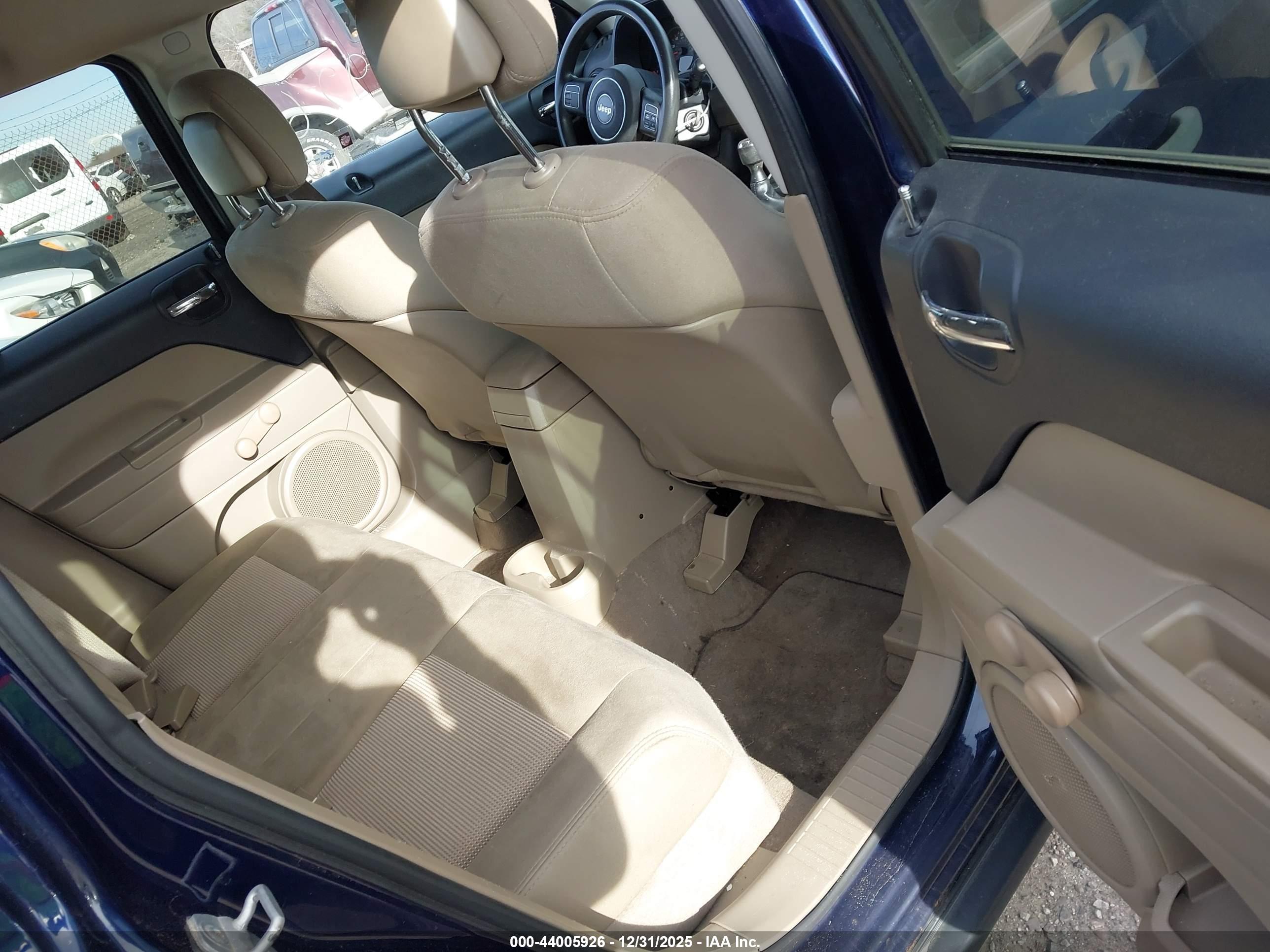 JEEP PATRIOT image 8