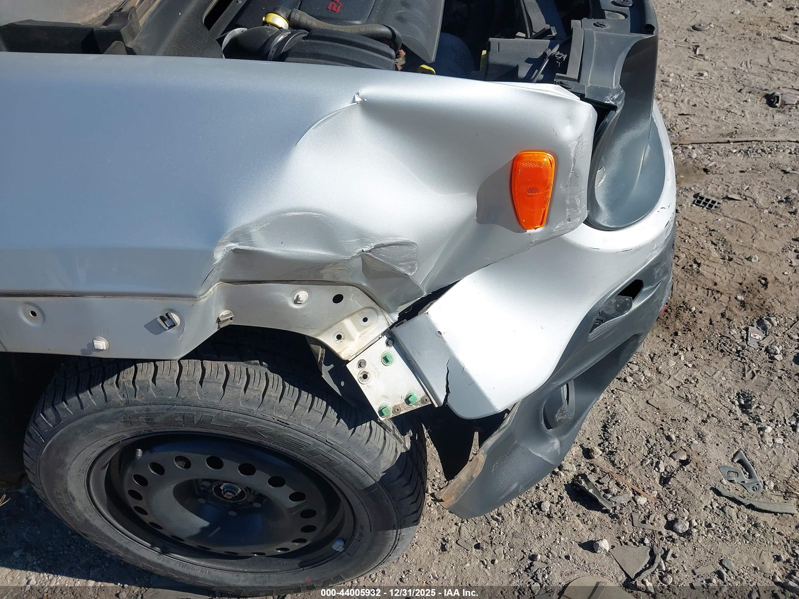 JEEP RENEGADE image 6