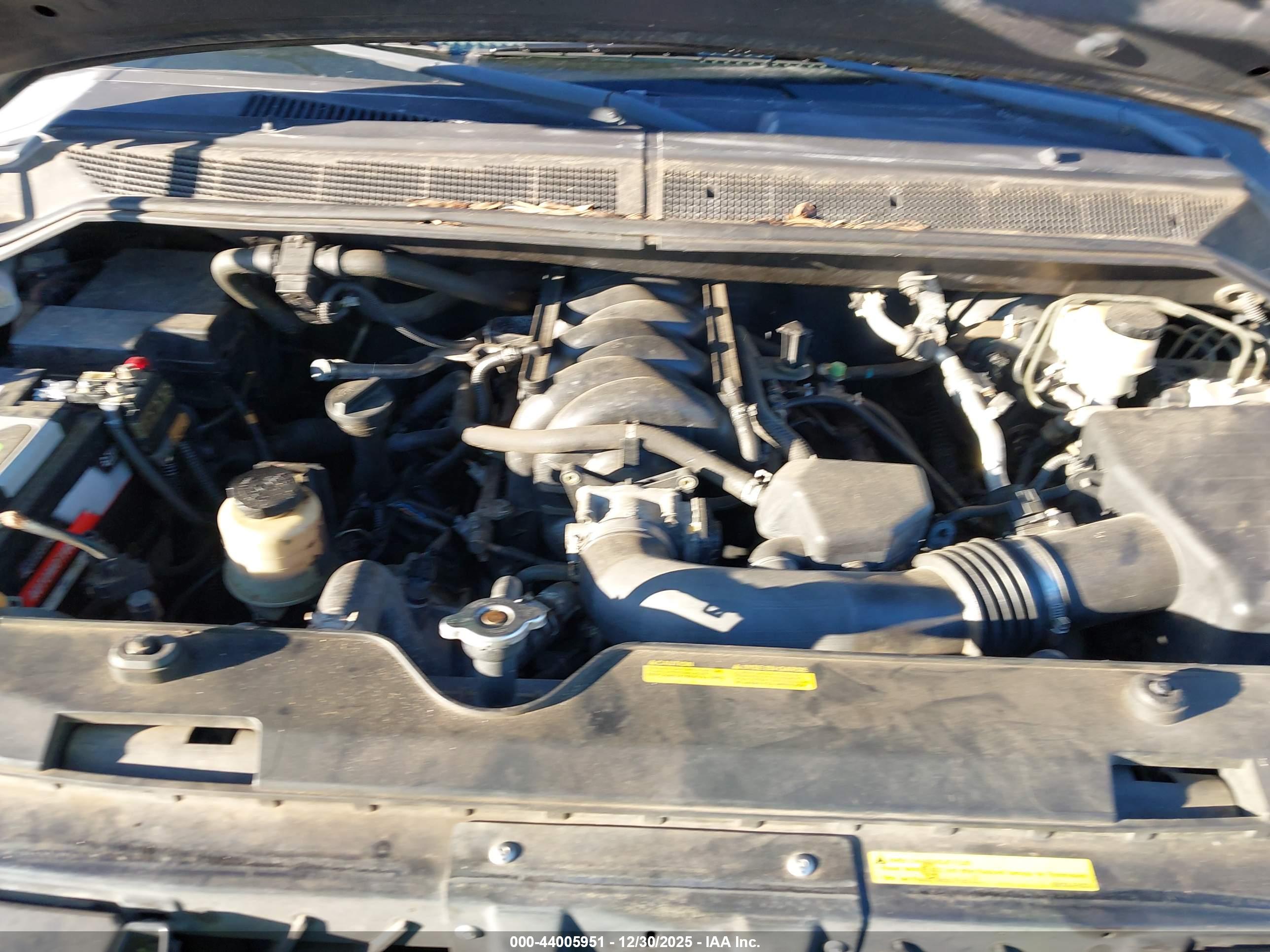 NISSAN TITAN image 10