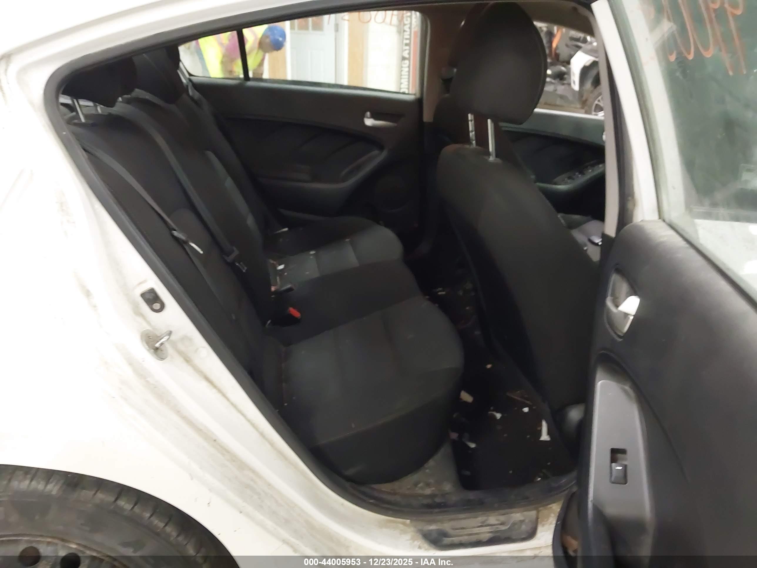 KIA FORTE image 8