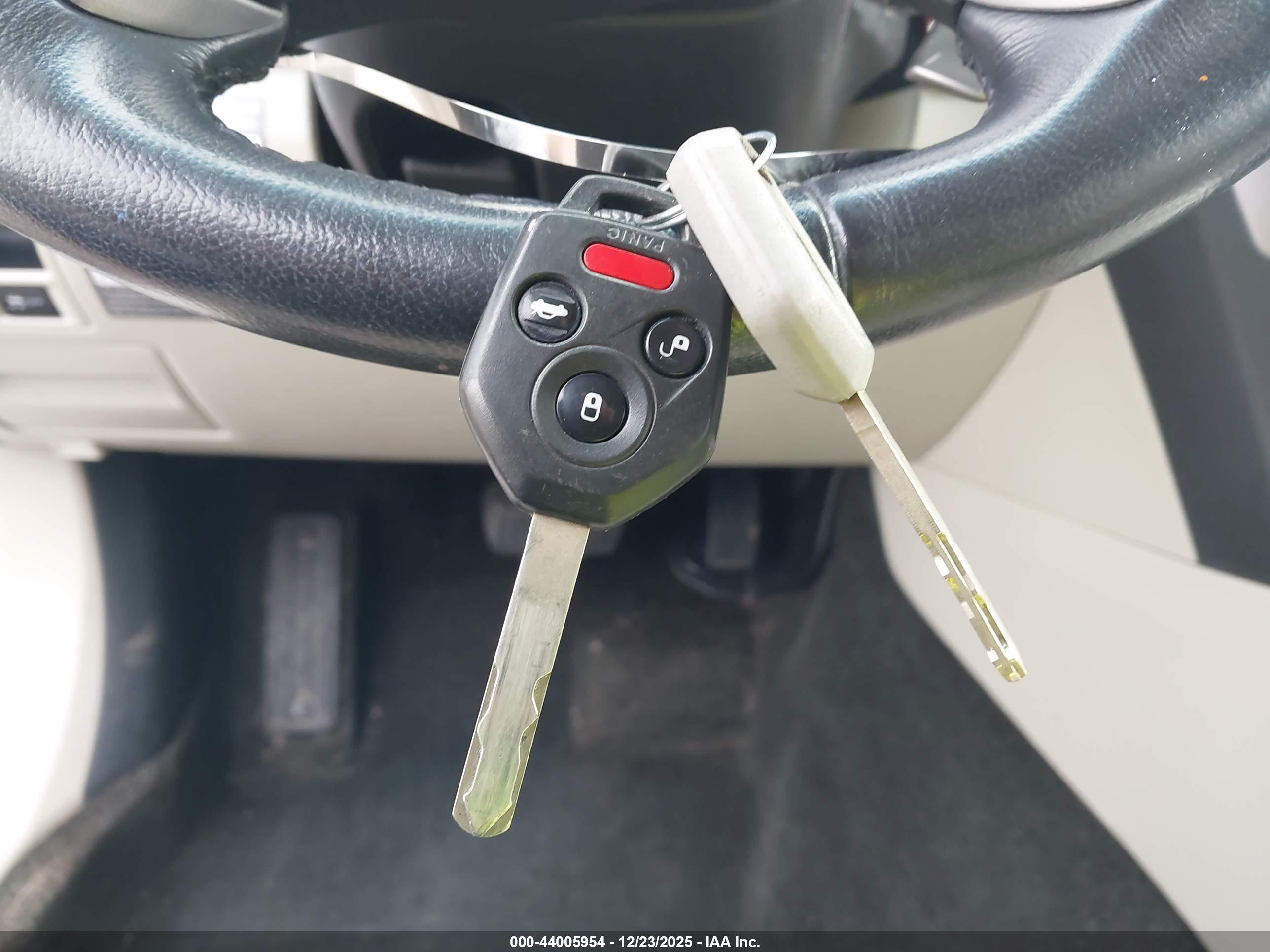 SUBARU OUTBACK image 11