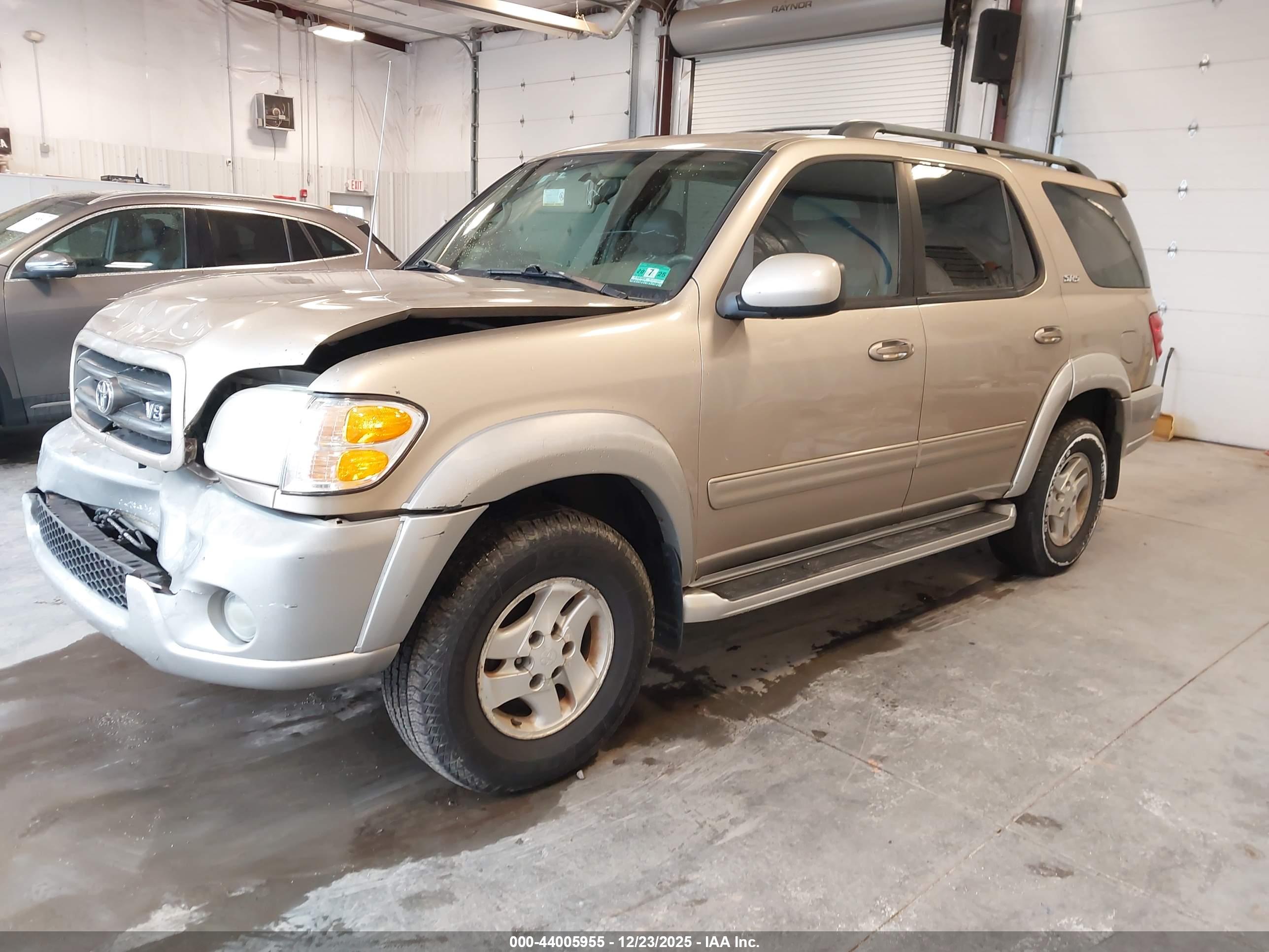 TOYOTA SEQUOIA image 2