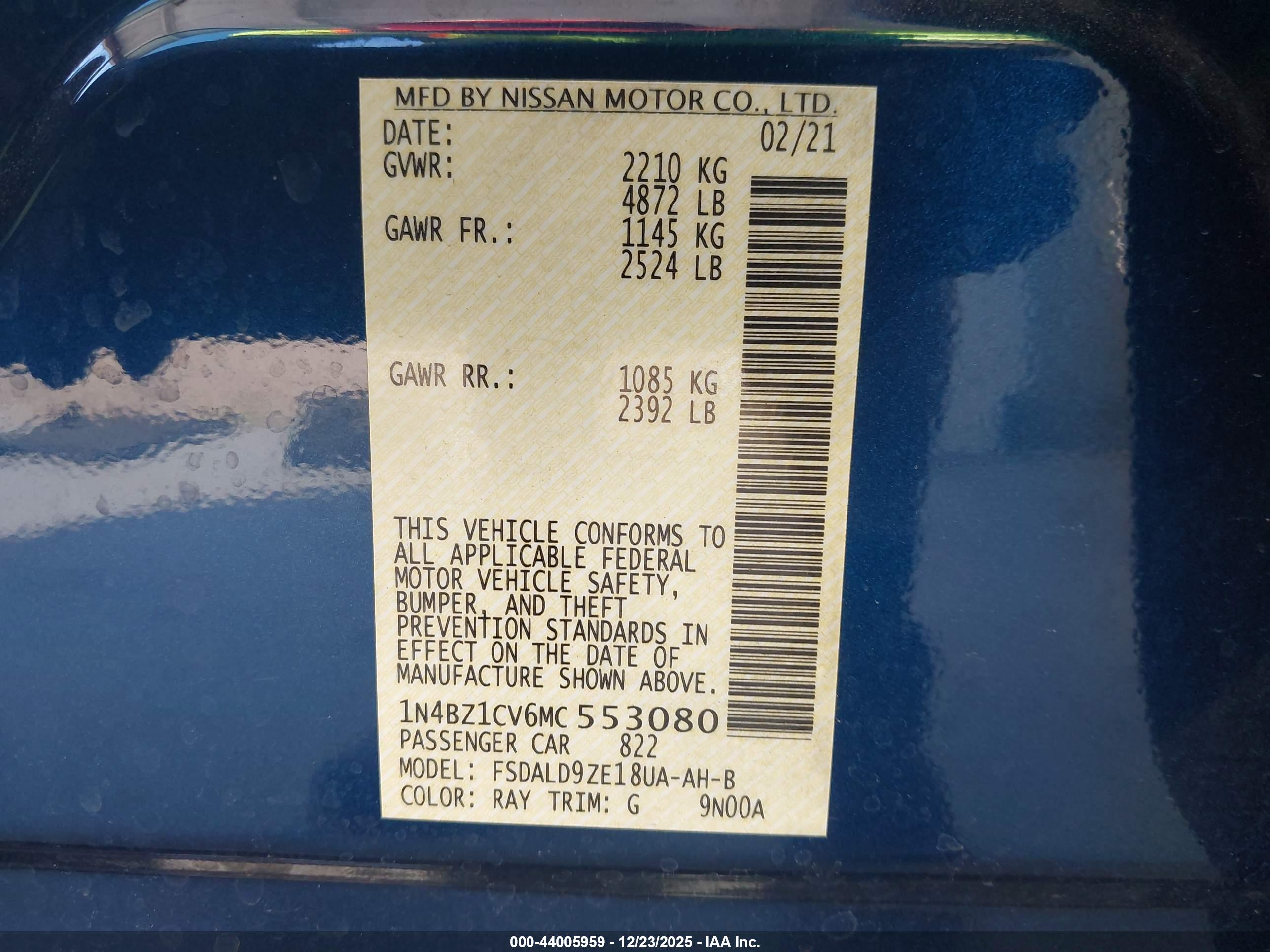 NISSAN LEAF image 9