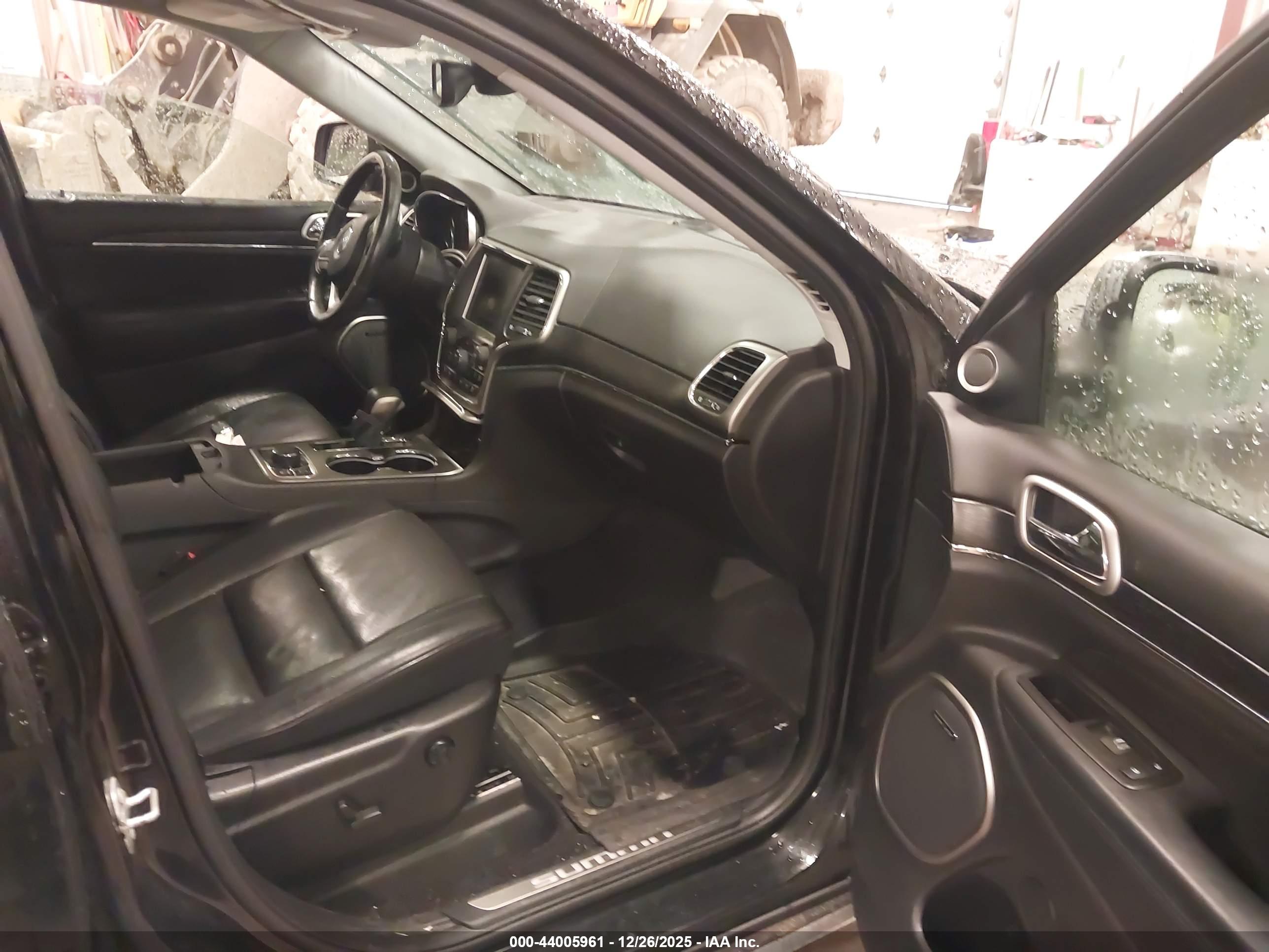 JEEP GRAND image 5