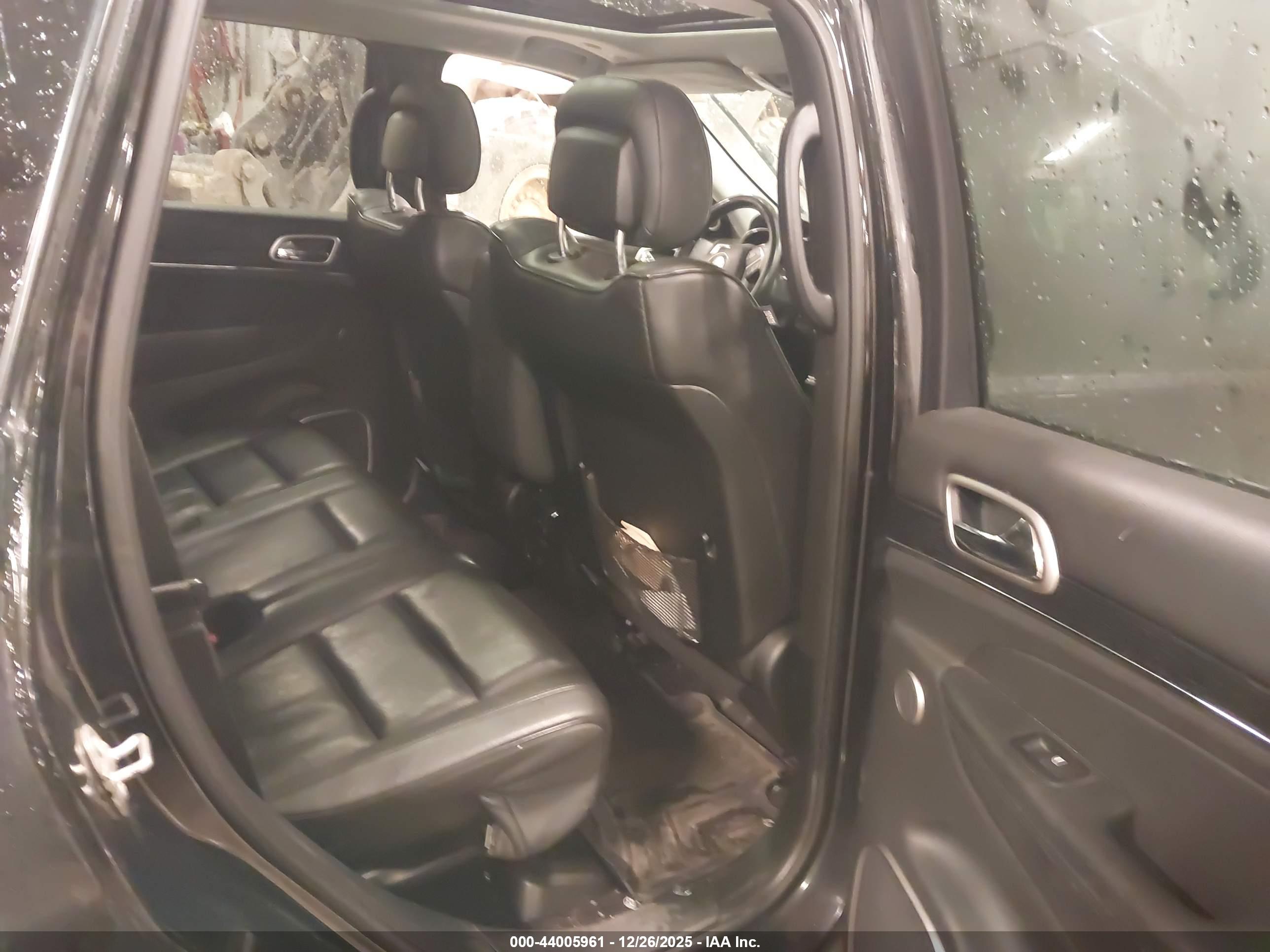 JEEP GRAND image 8