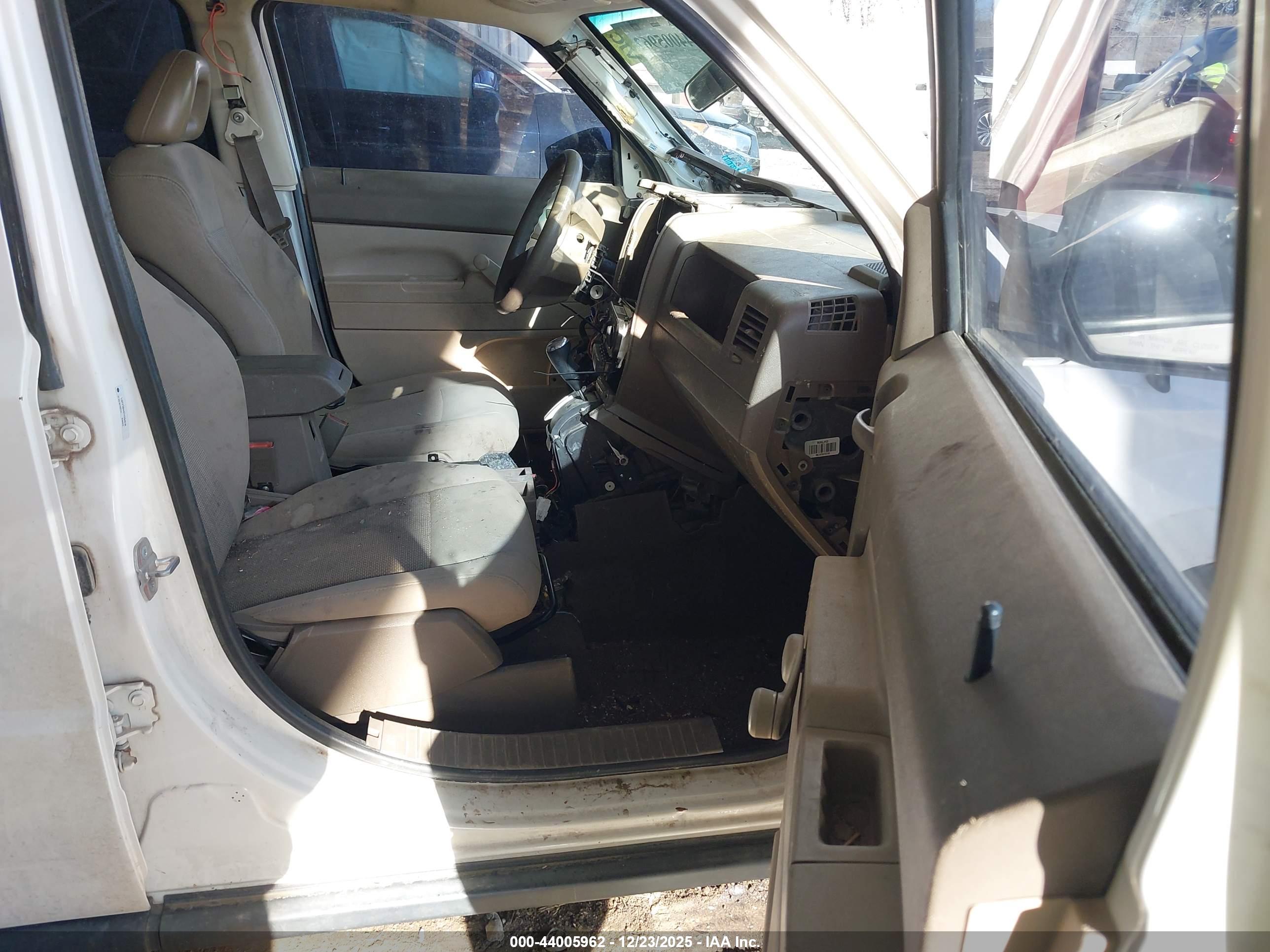 JEEP PATRIOT image 5