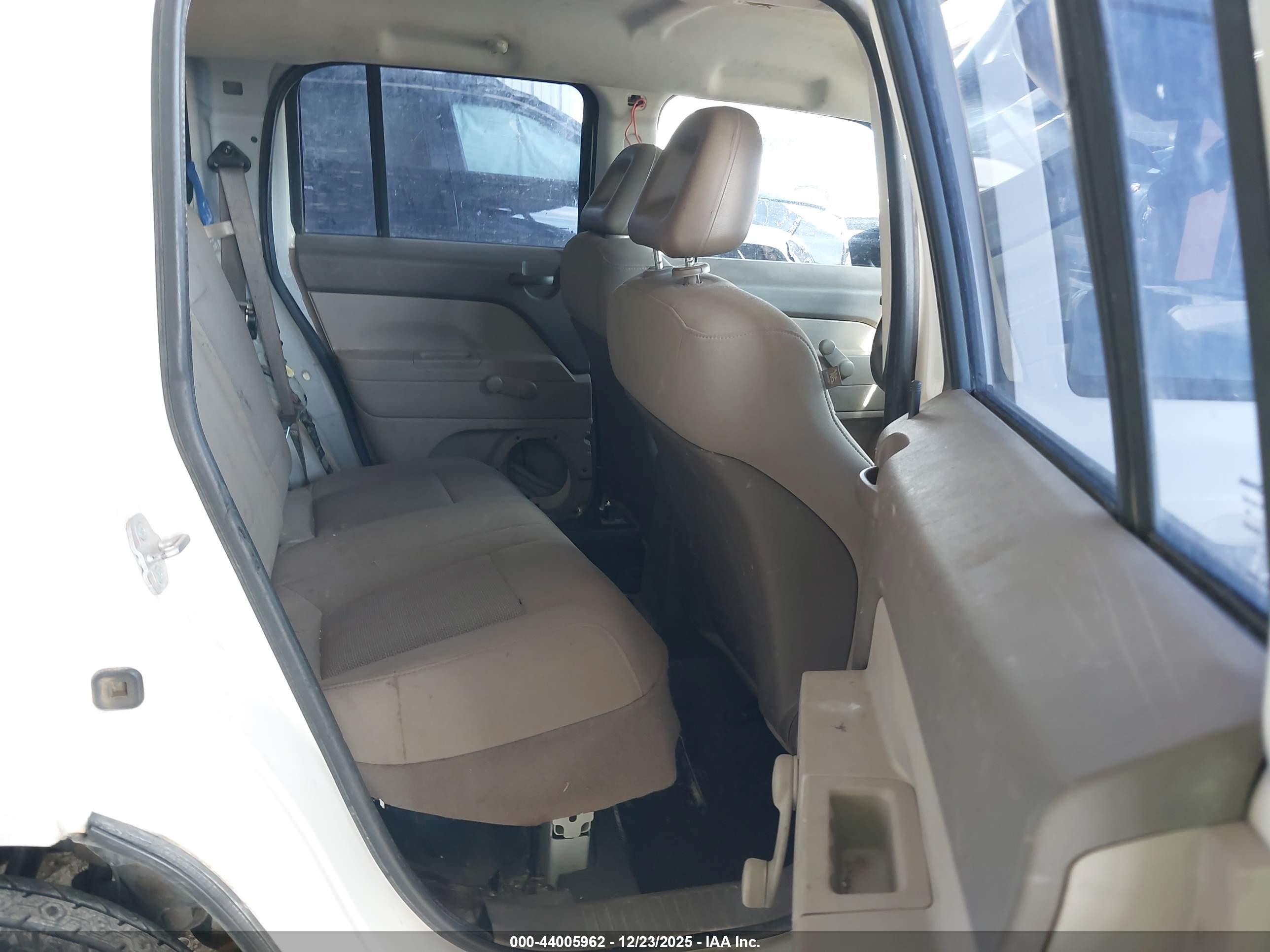JEEP PATRIOT image 8