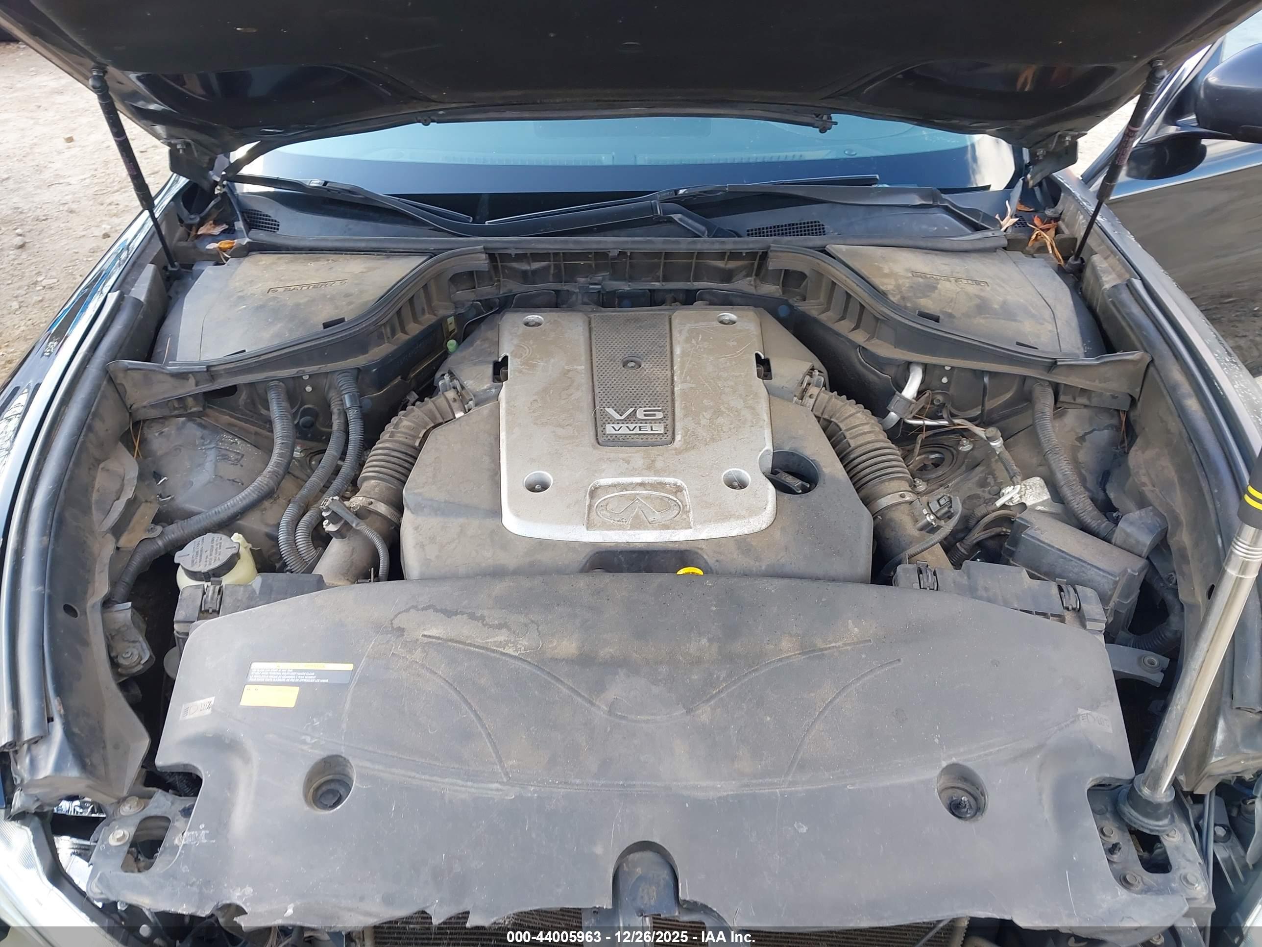 INFINITI M37 image 10