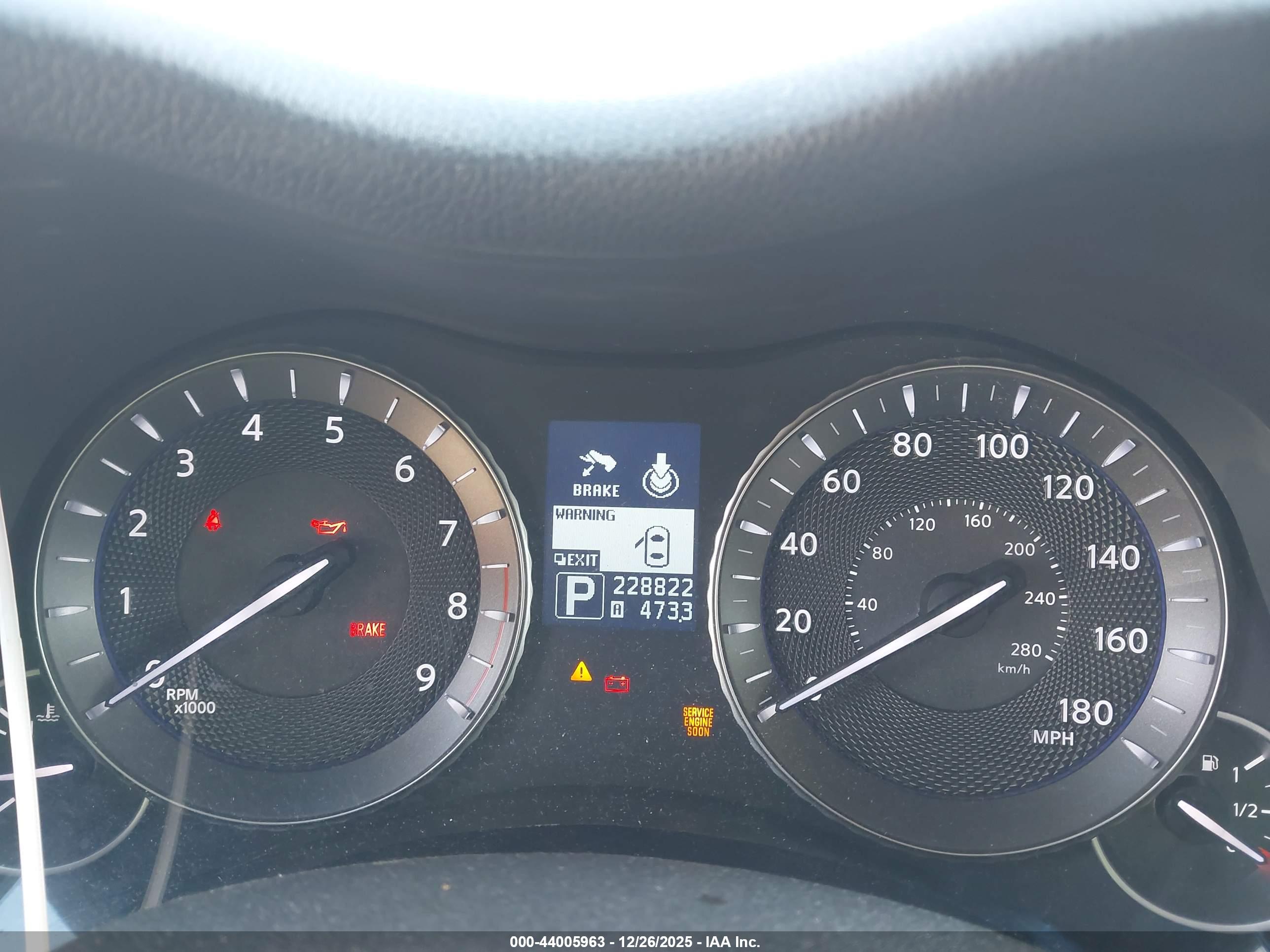 INFINITI M37 image 7