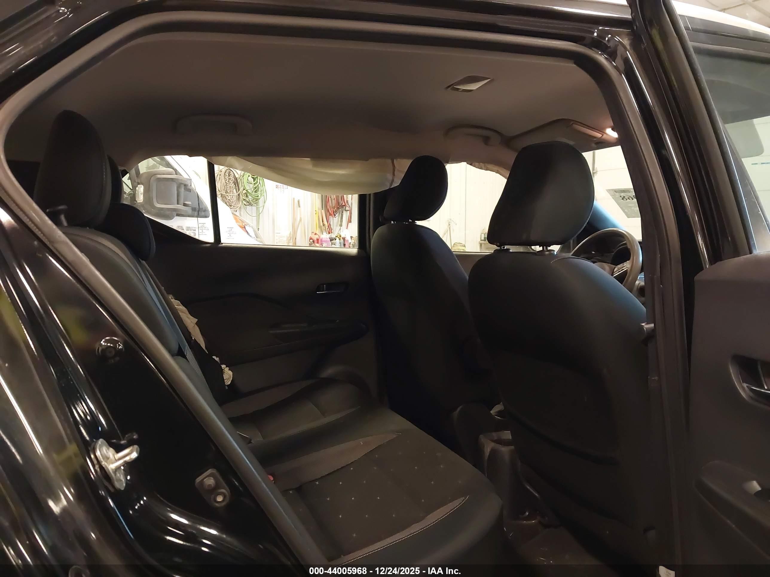 NISSAN KICKS image 8