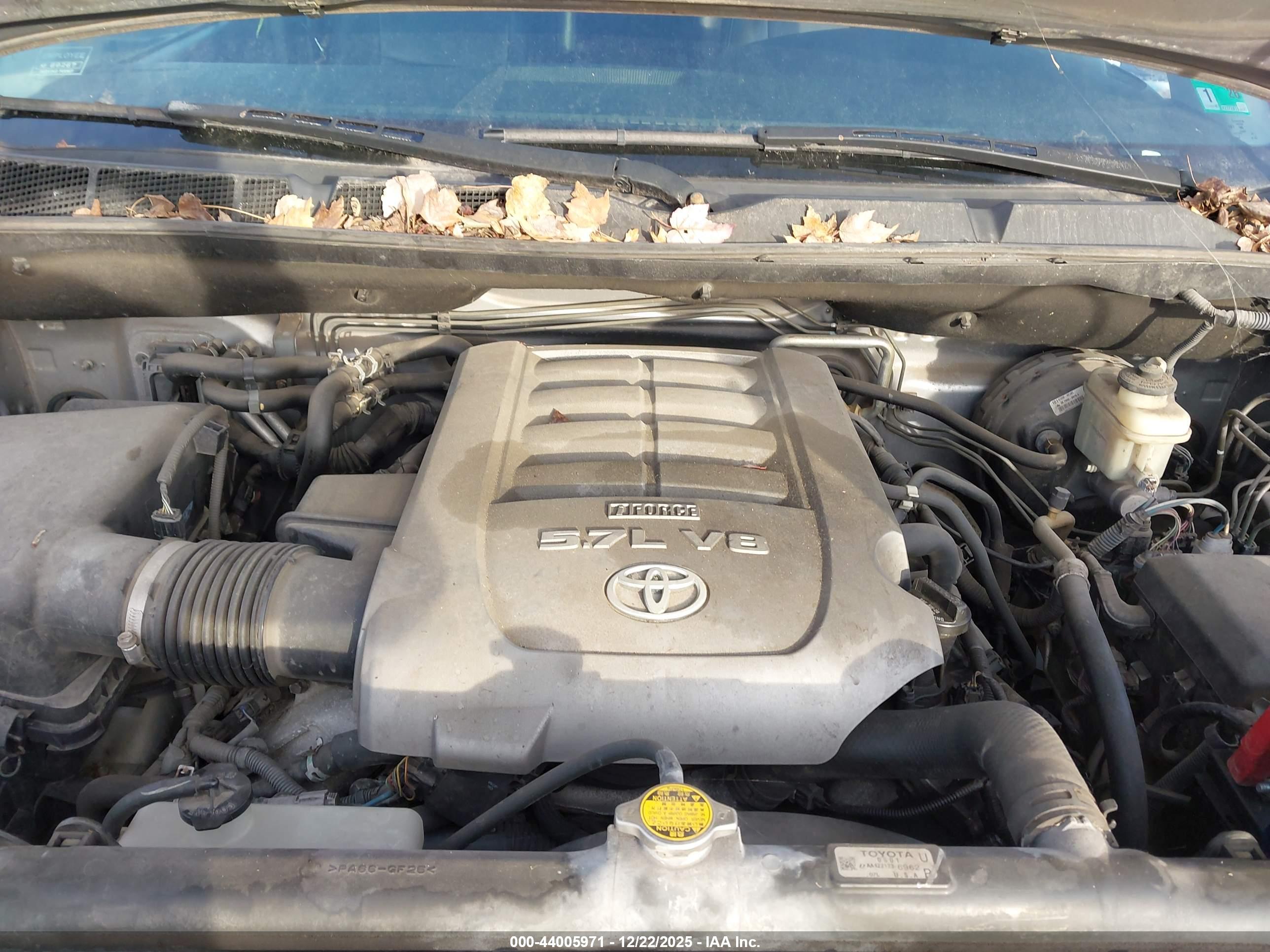 TOYOTA SEQUOIA image 10