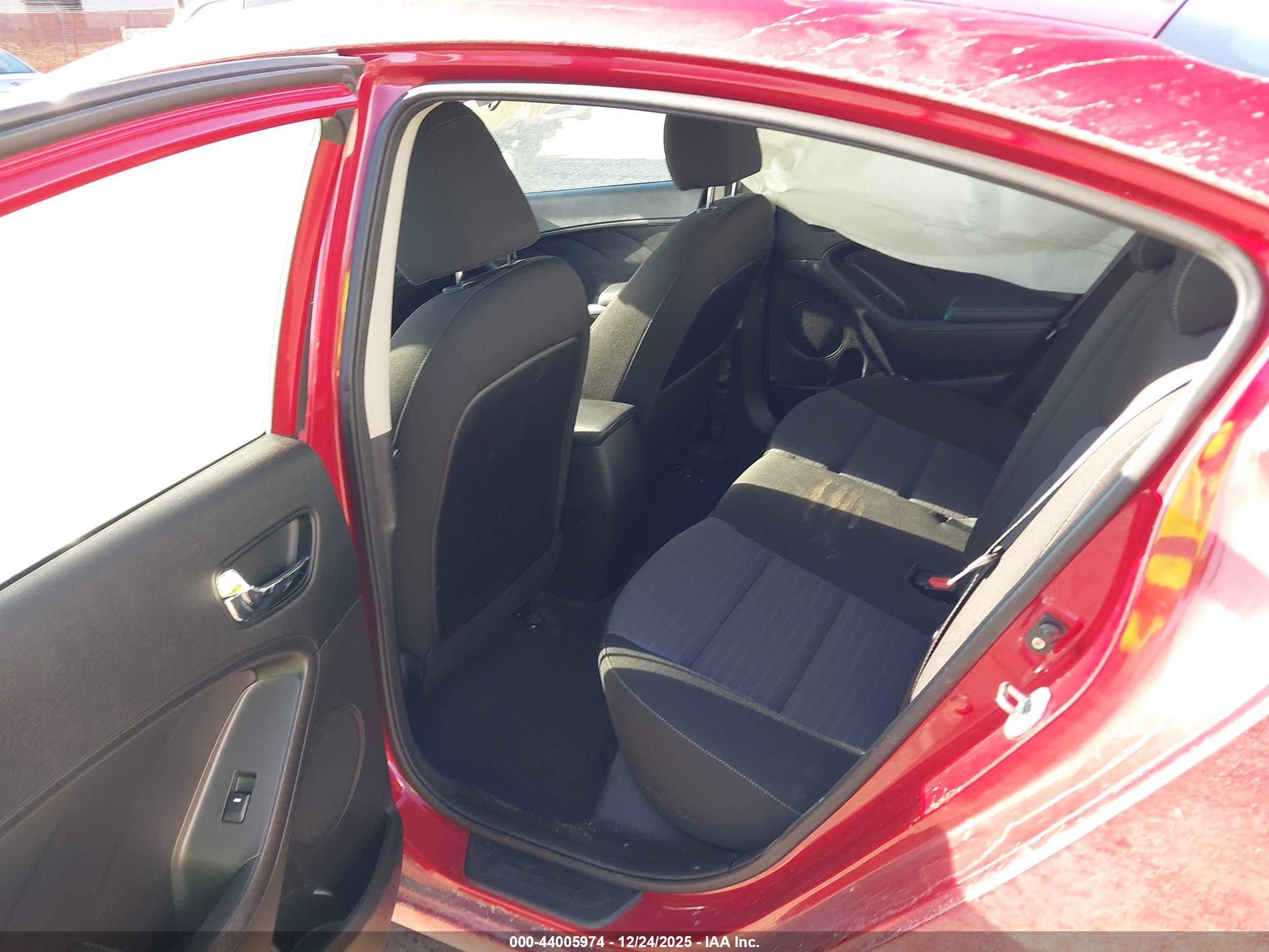 KIA FORTE image 8