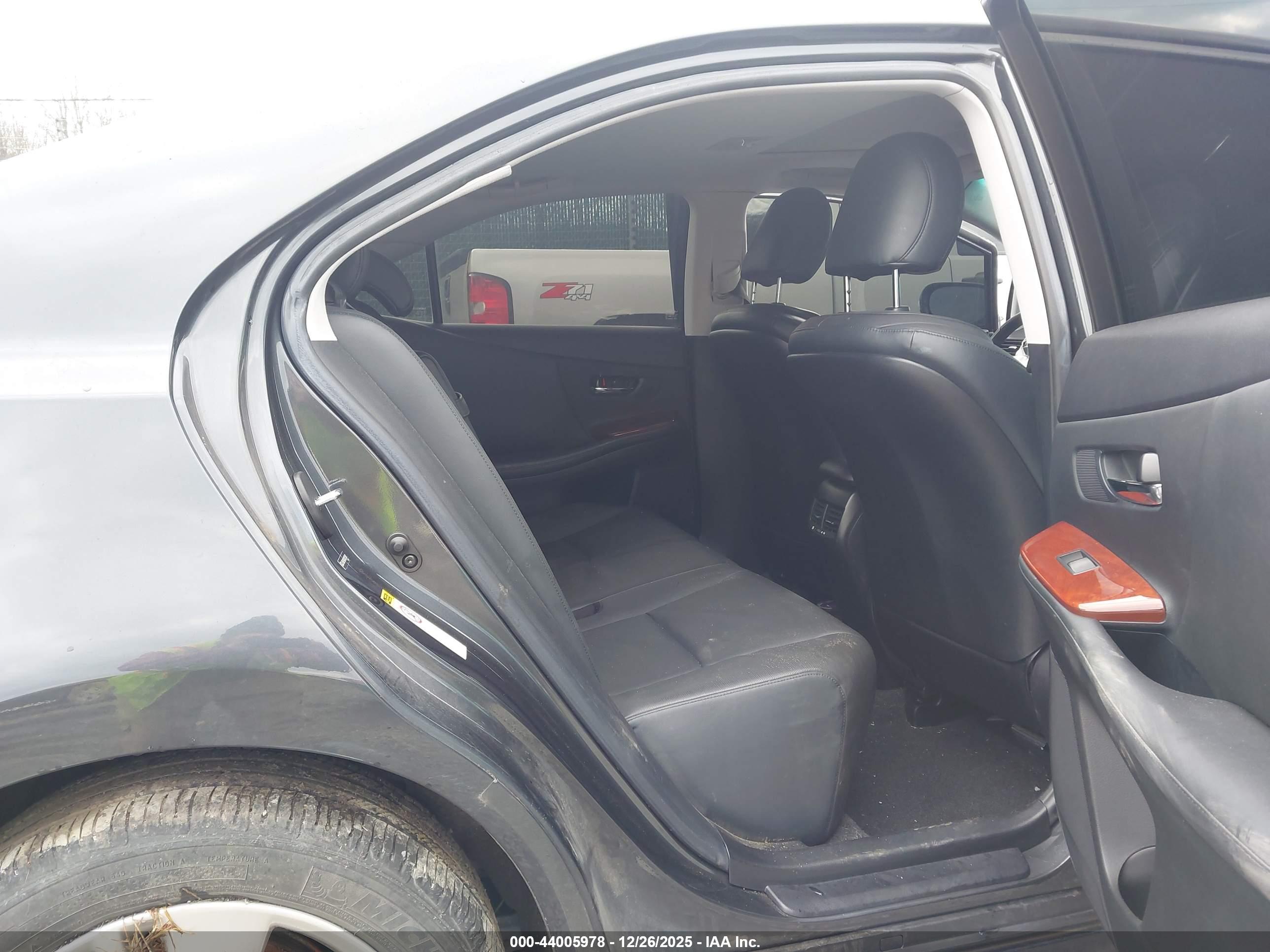 LEXUS HS image 8