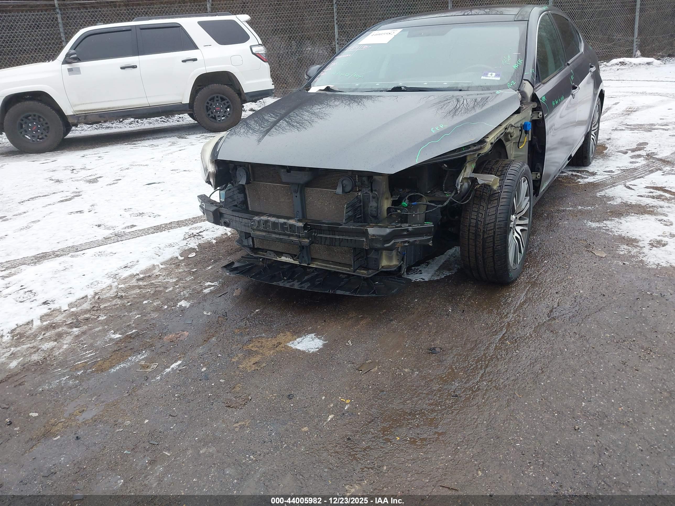 KIA CADENZA image 6