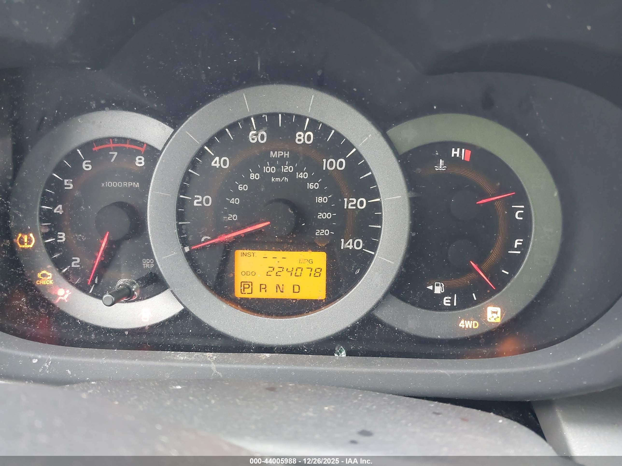 TOYOTA RAV4 image 7