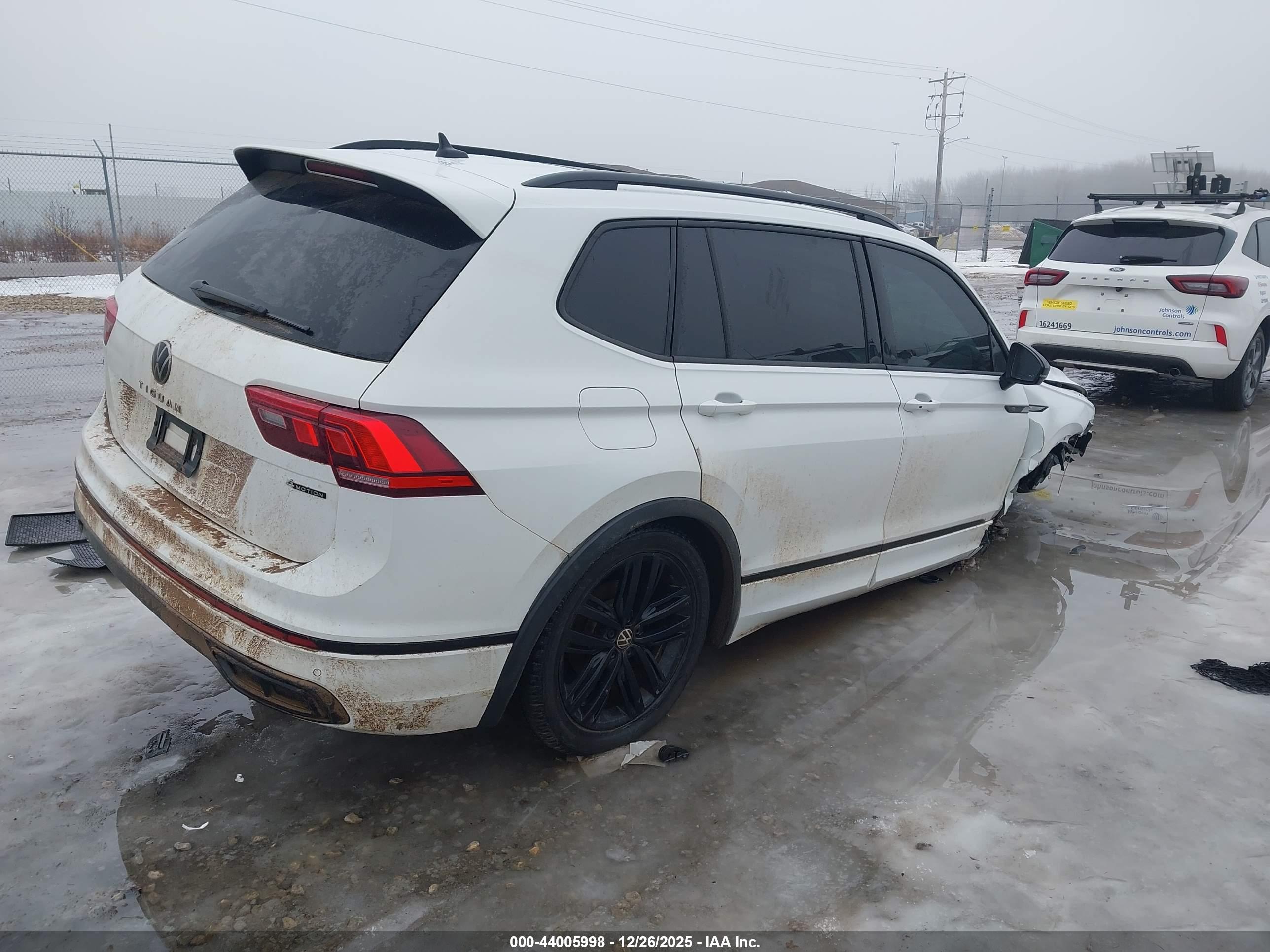 VOLKSWAGEN TIGUAN image 4