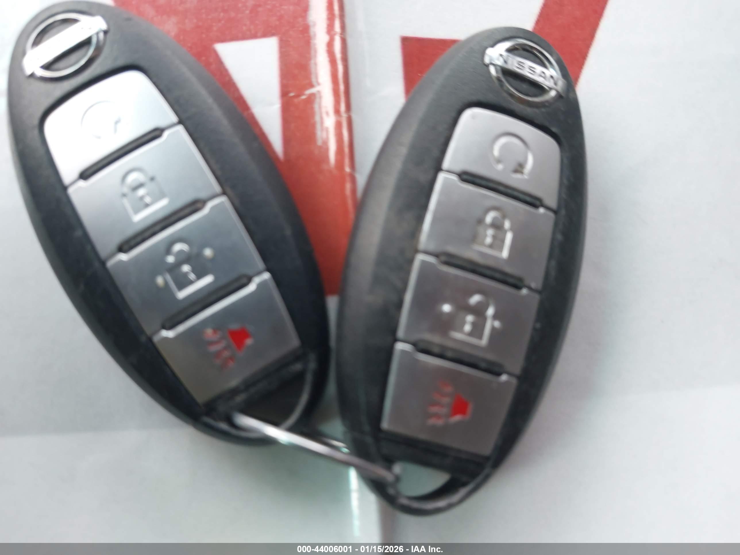 NISSAN ROGUE image 11