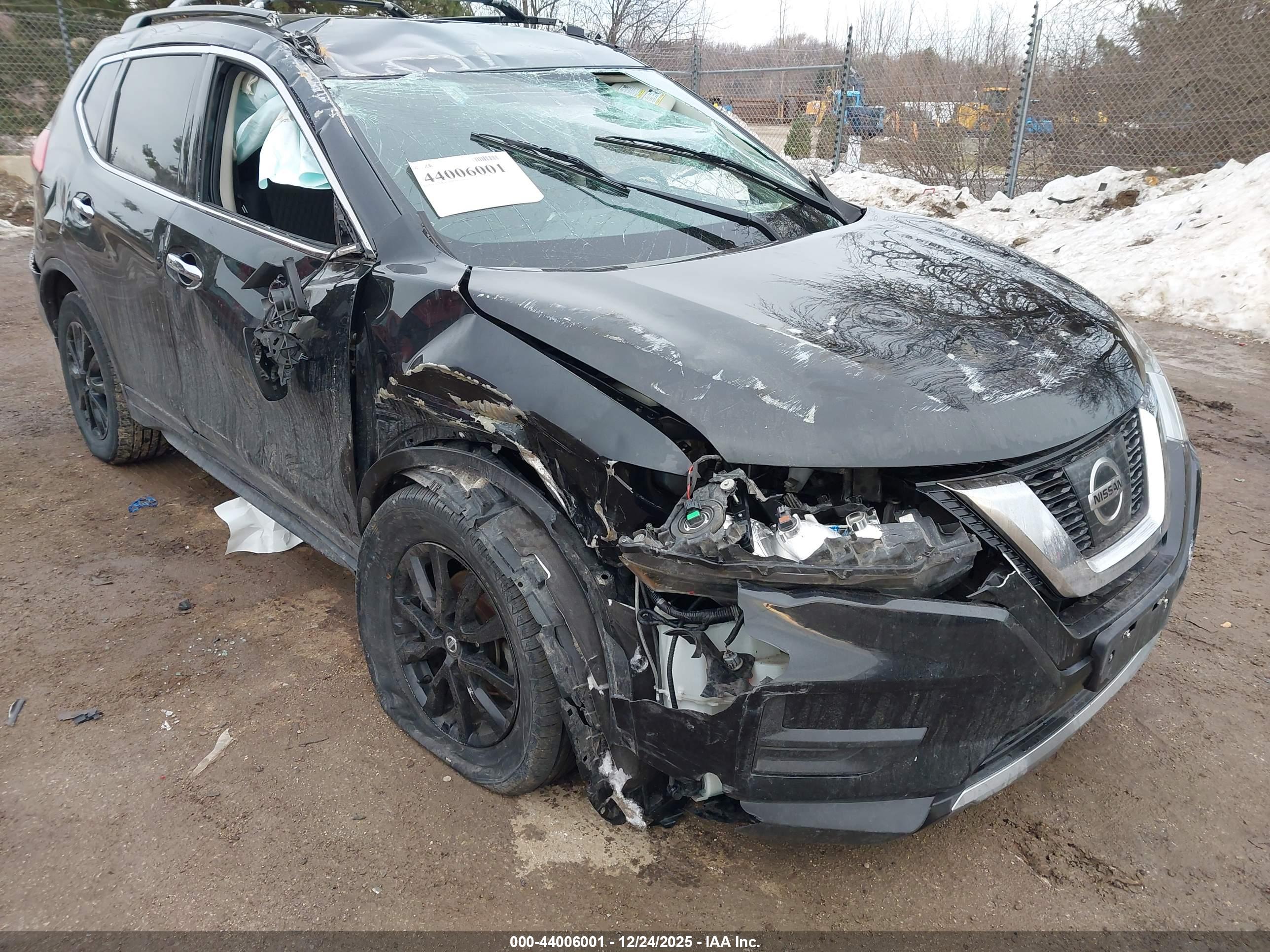 NISSAN ROGUE image 6