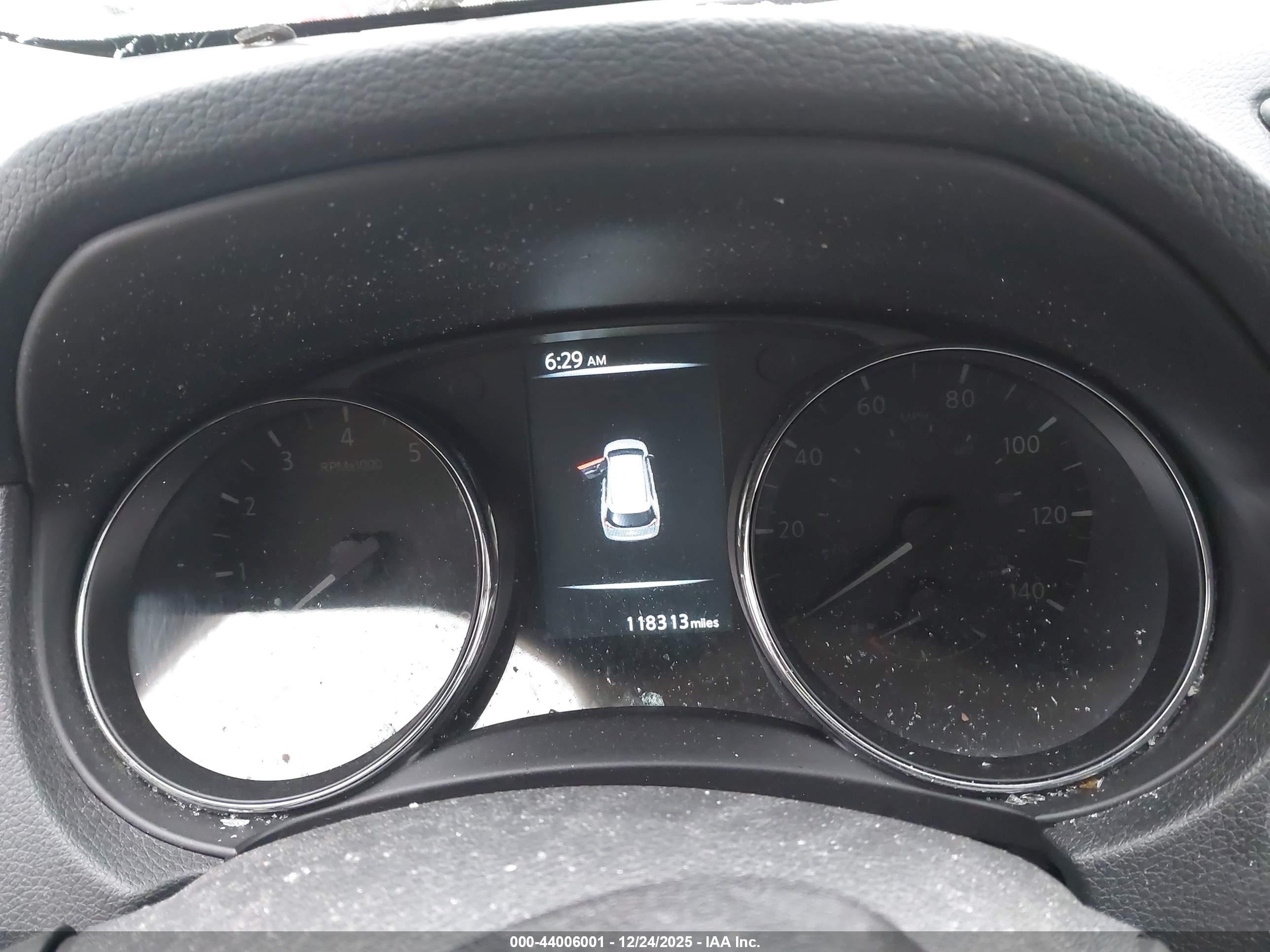 NISSAN ROGUE image 7