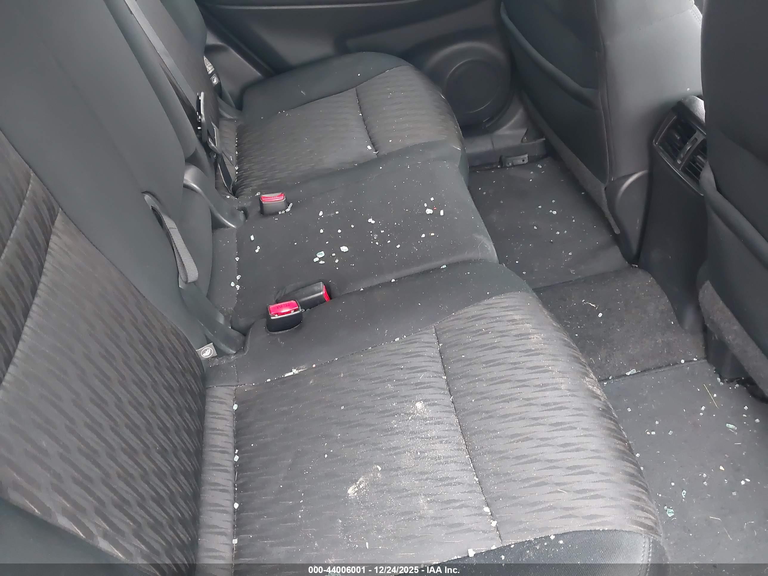 NISSAN ROGUE image 8