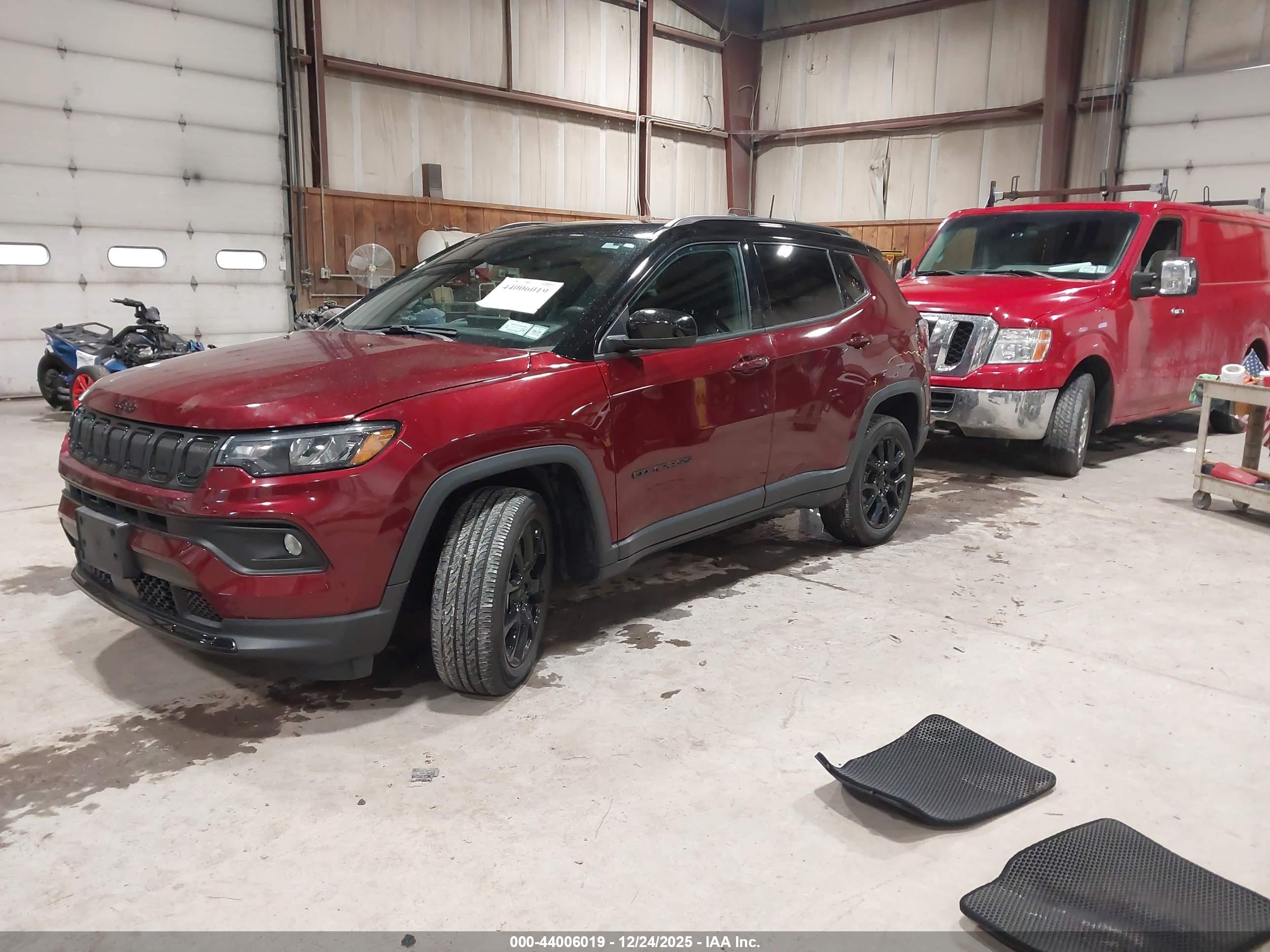 JEEP COMPASS image 2