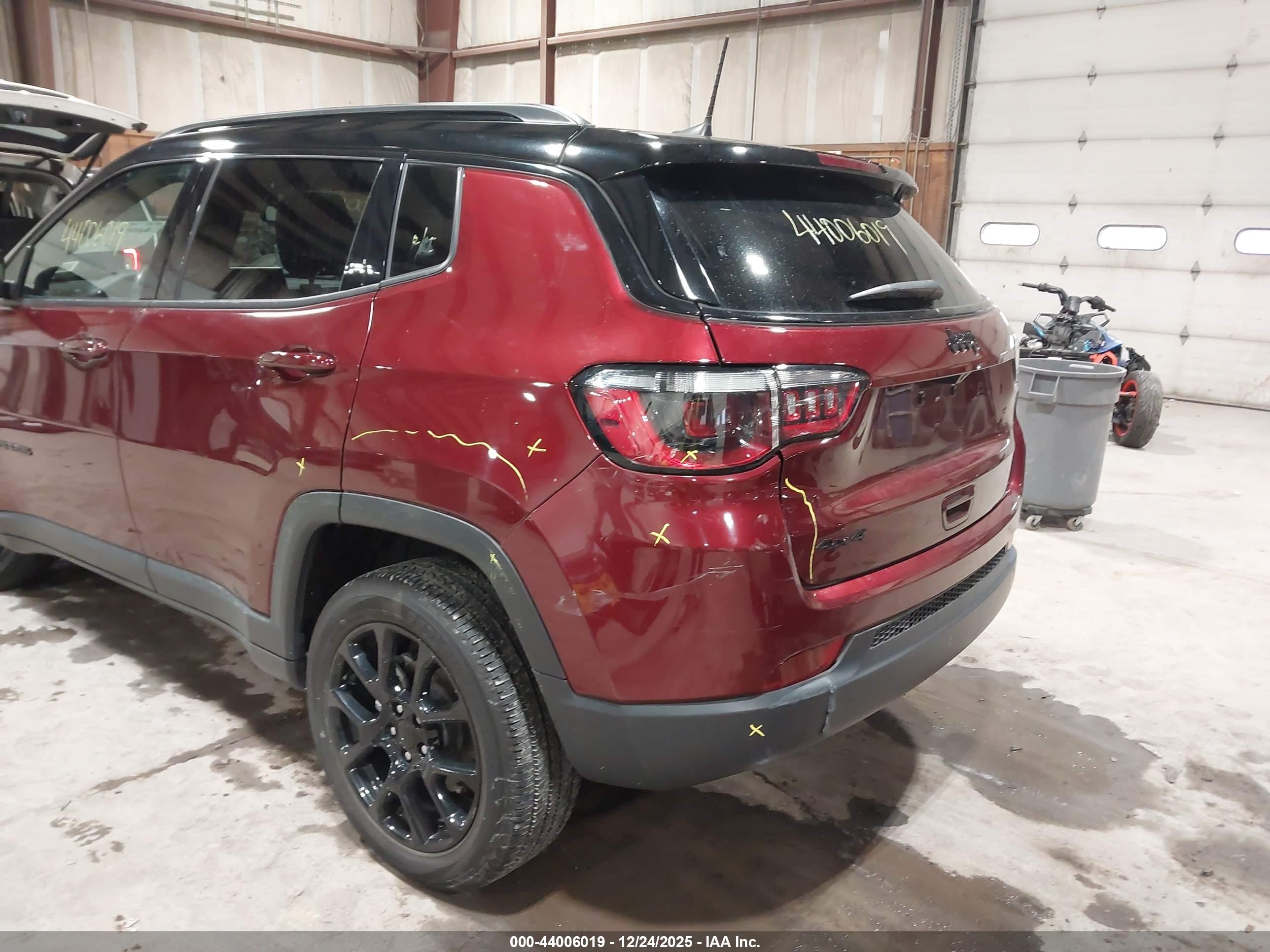 JEEP COMPASS image 6