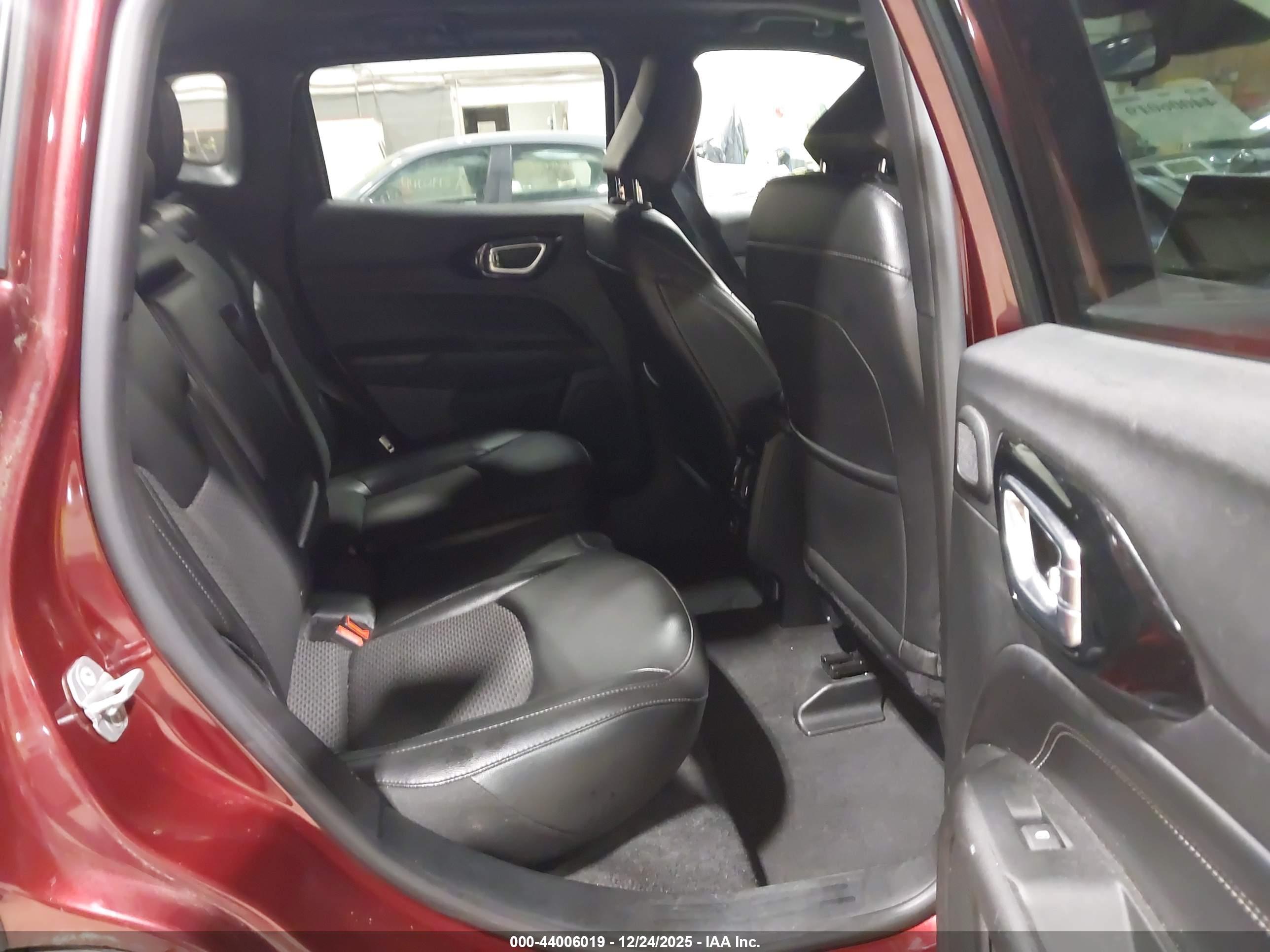 JEEP COMPASS image 8