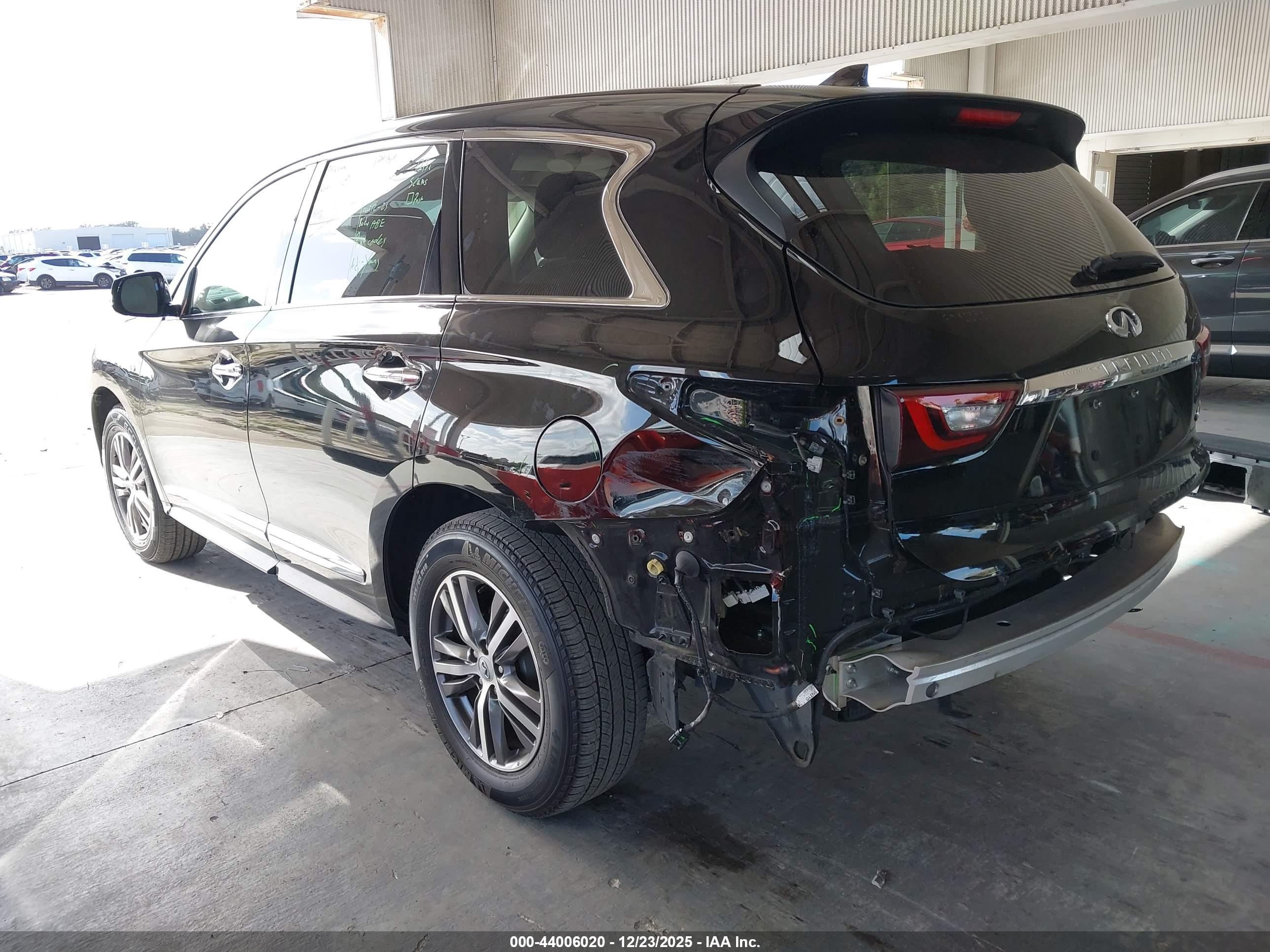 INFINITI QX60 image 3