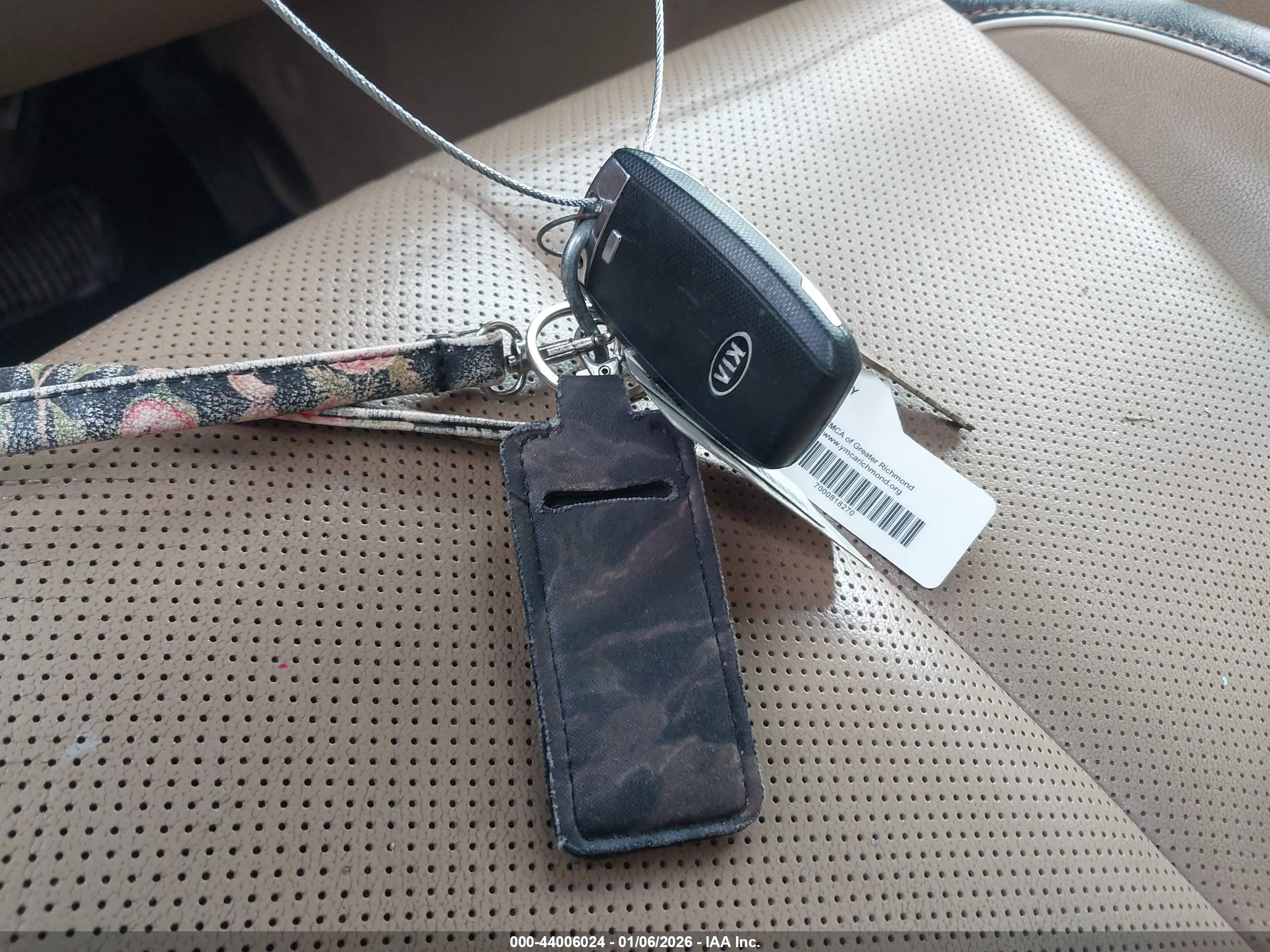 KIA SEDONA image 11