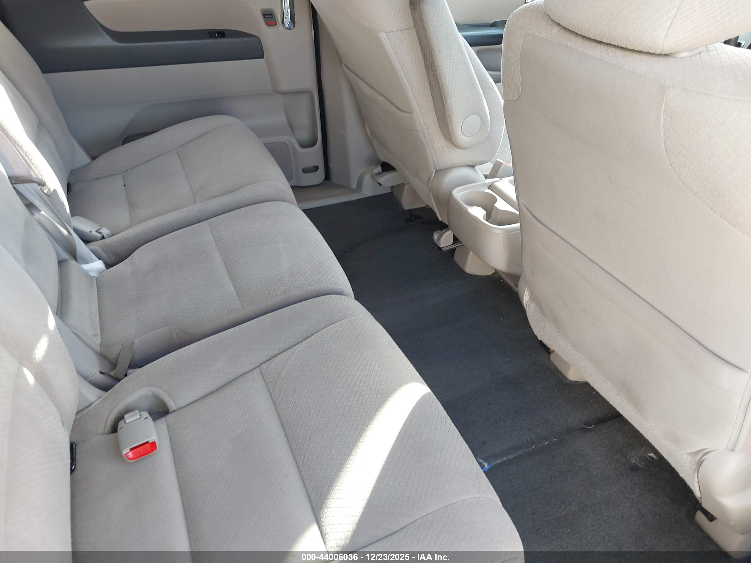 HONDA ODYSSEY image 8