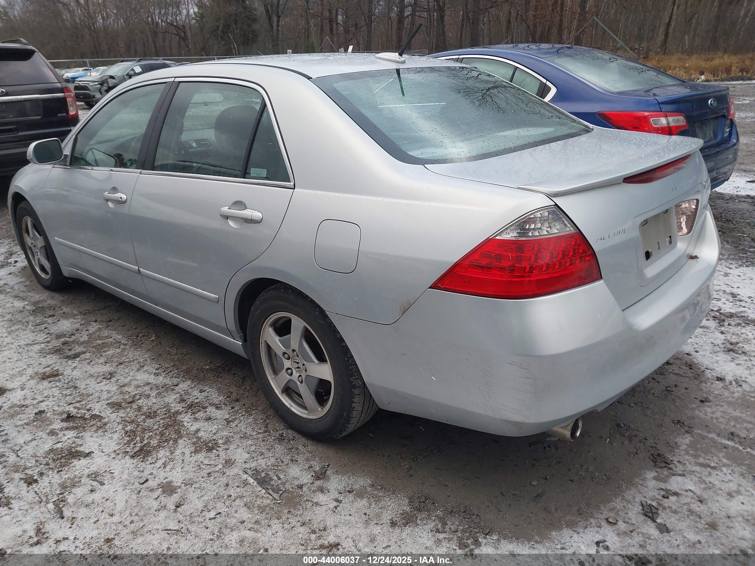 HONDA ACCORD image 3