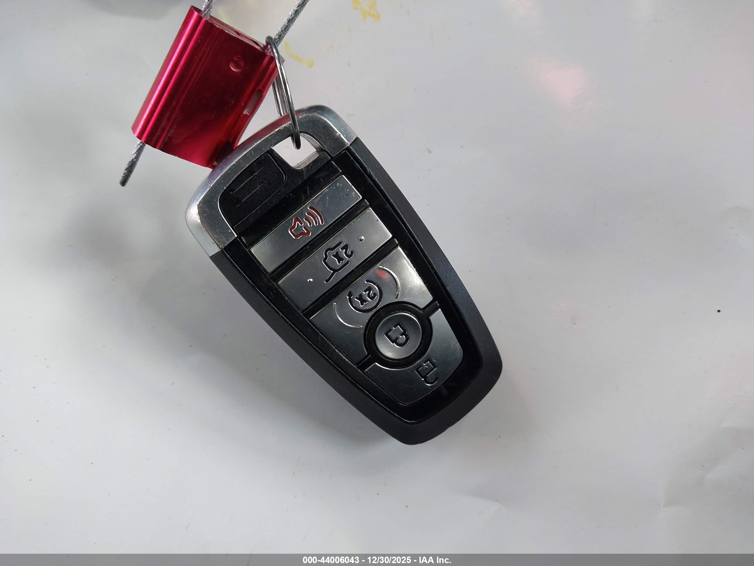 FORD EXPLORER image 11