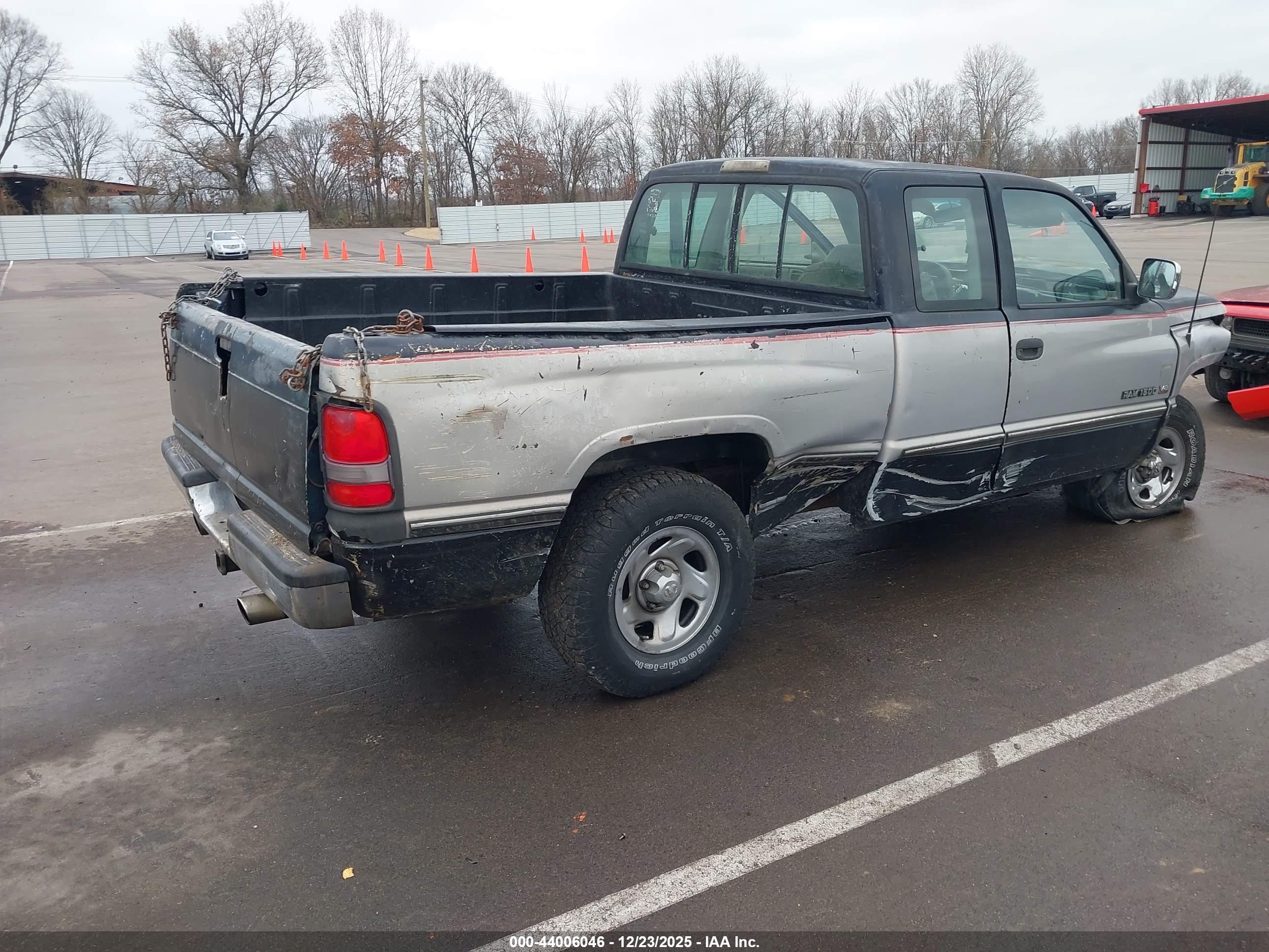 DODGE RAM image 4
