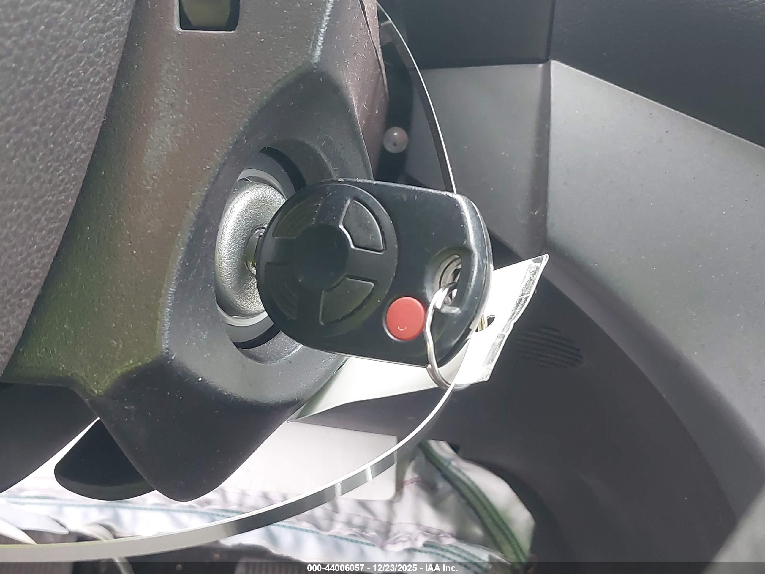 FORD ESCAPE image 11