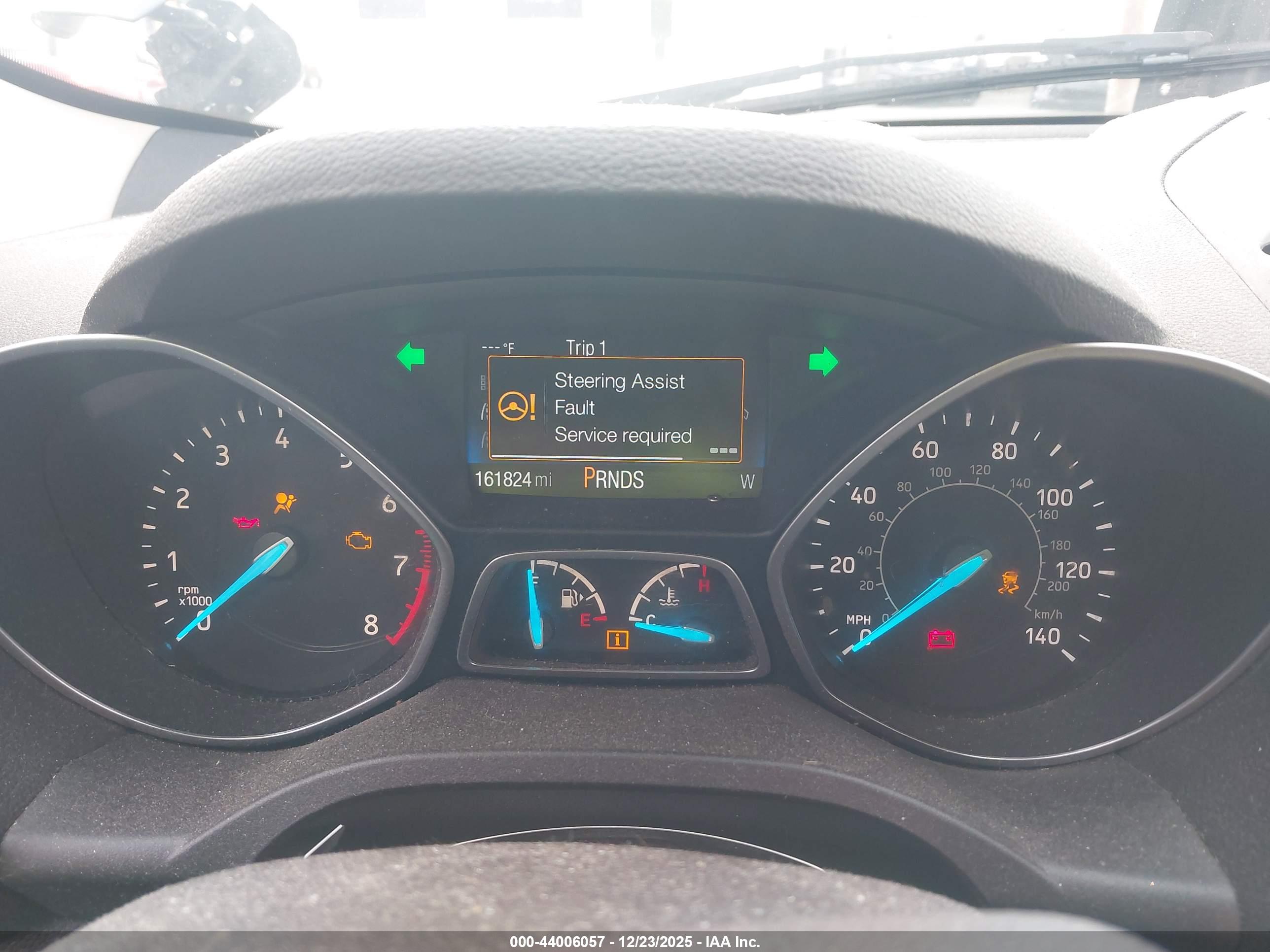 FORD ESCAPE image 7