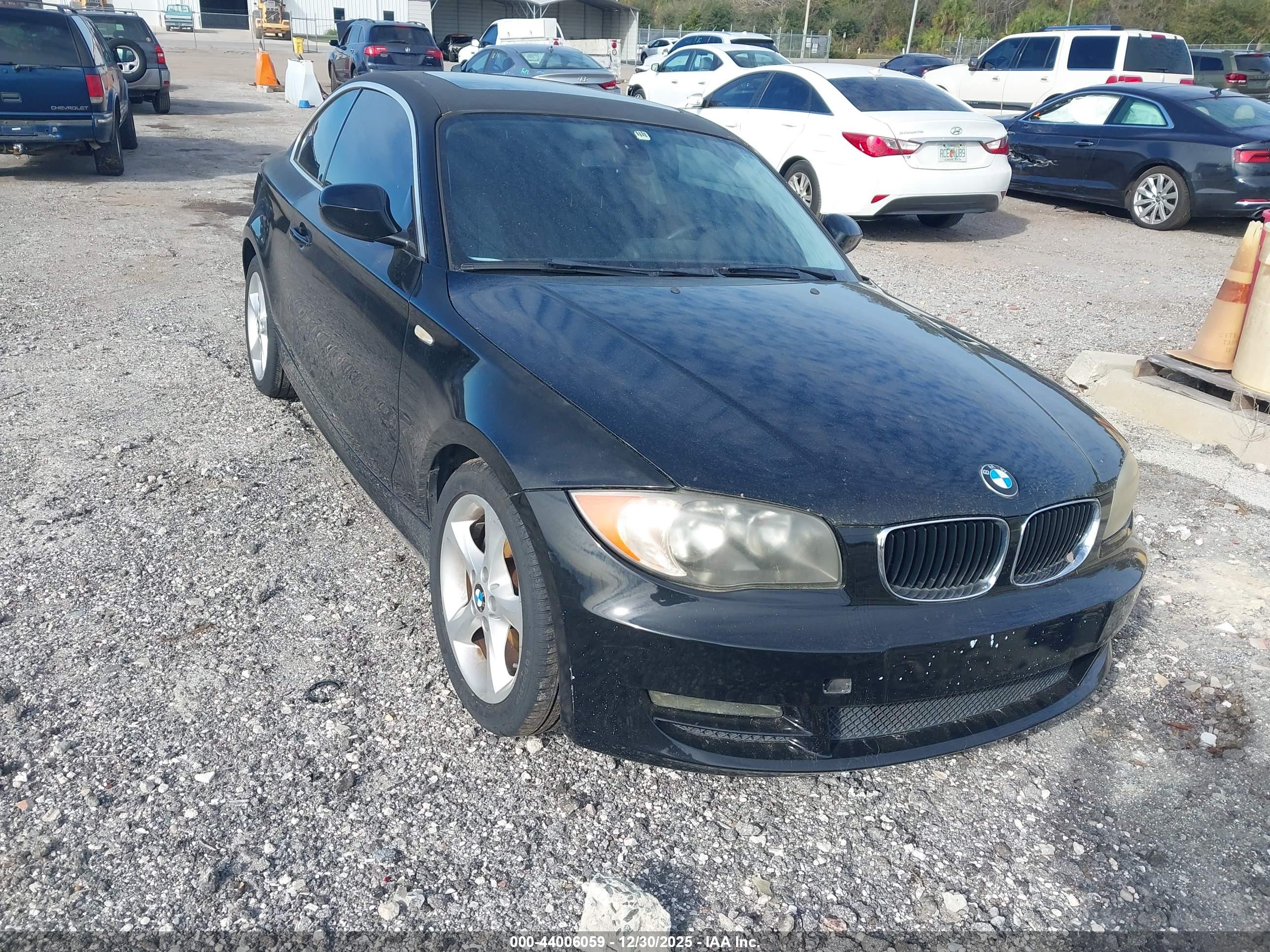 BMW 128I image 6