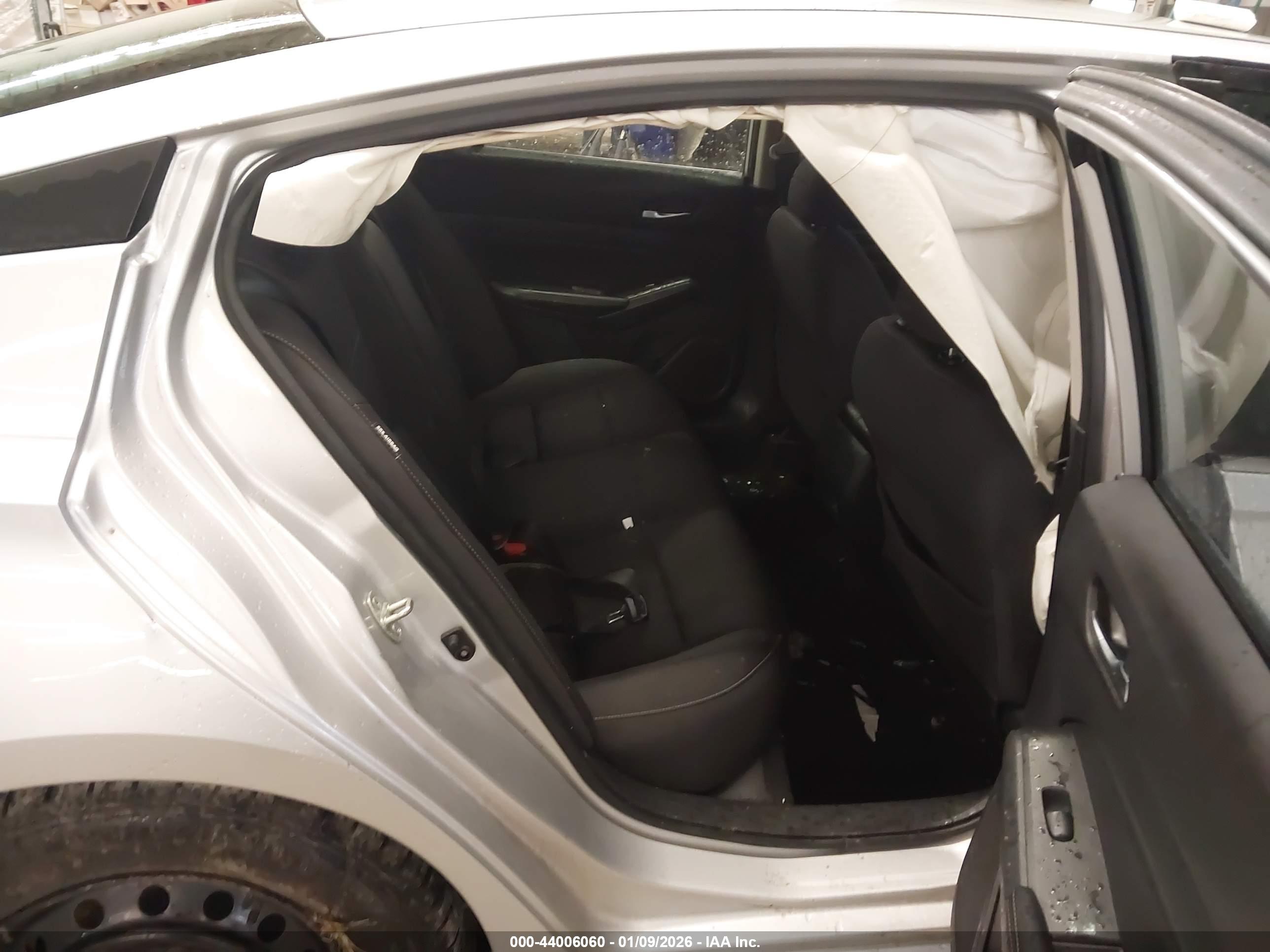 NISSAN ALTIMA image 8