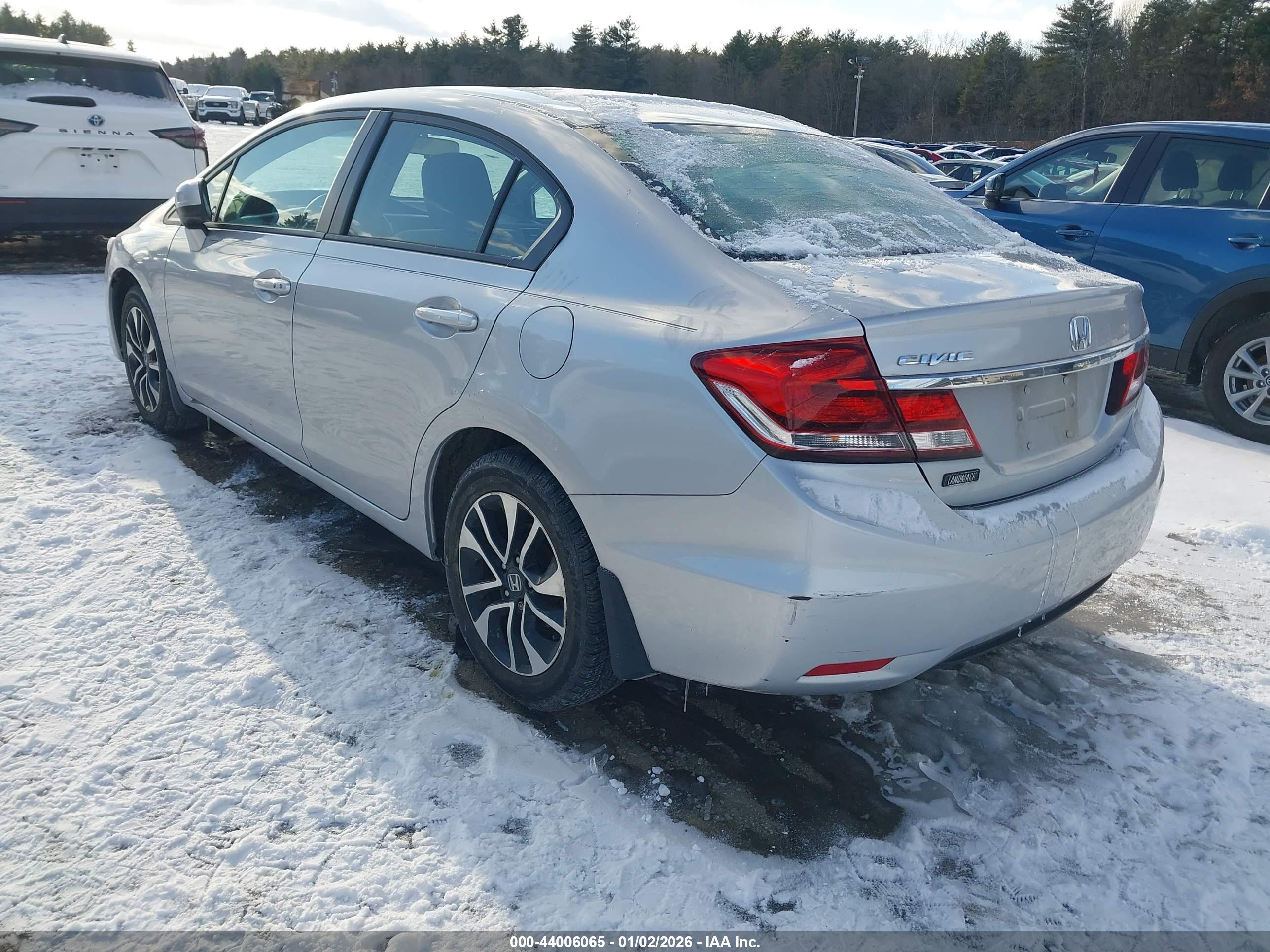 HONDA CIVIC image 3