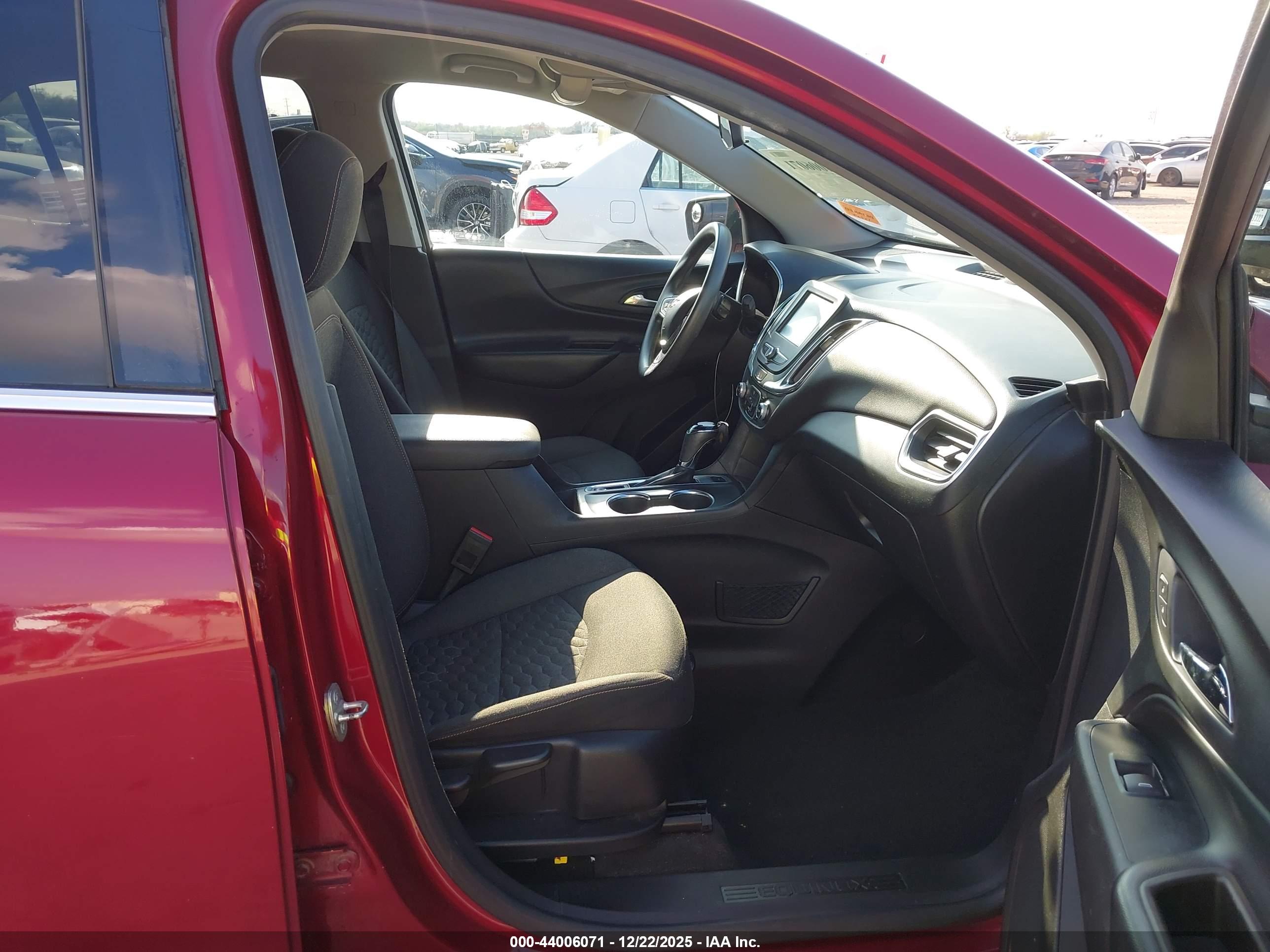 CHEVROLET EQUINOX image 5